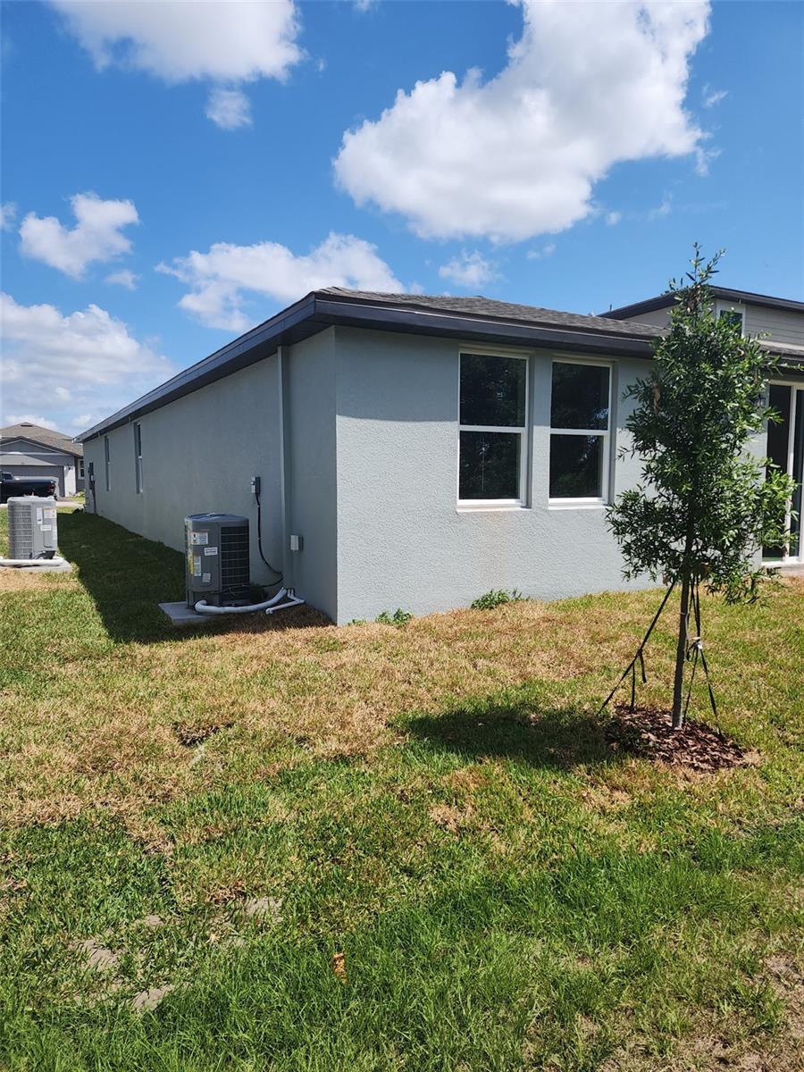 Image 5 of 26 For 1808 Carnostie Rd