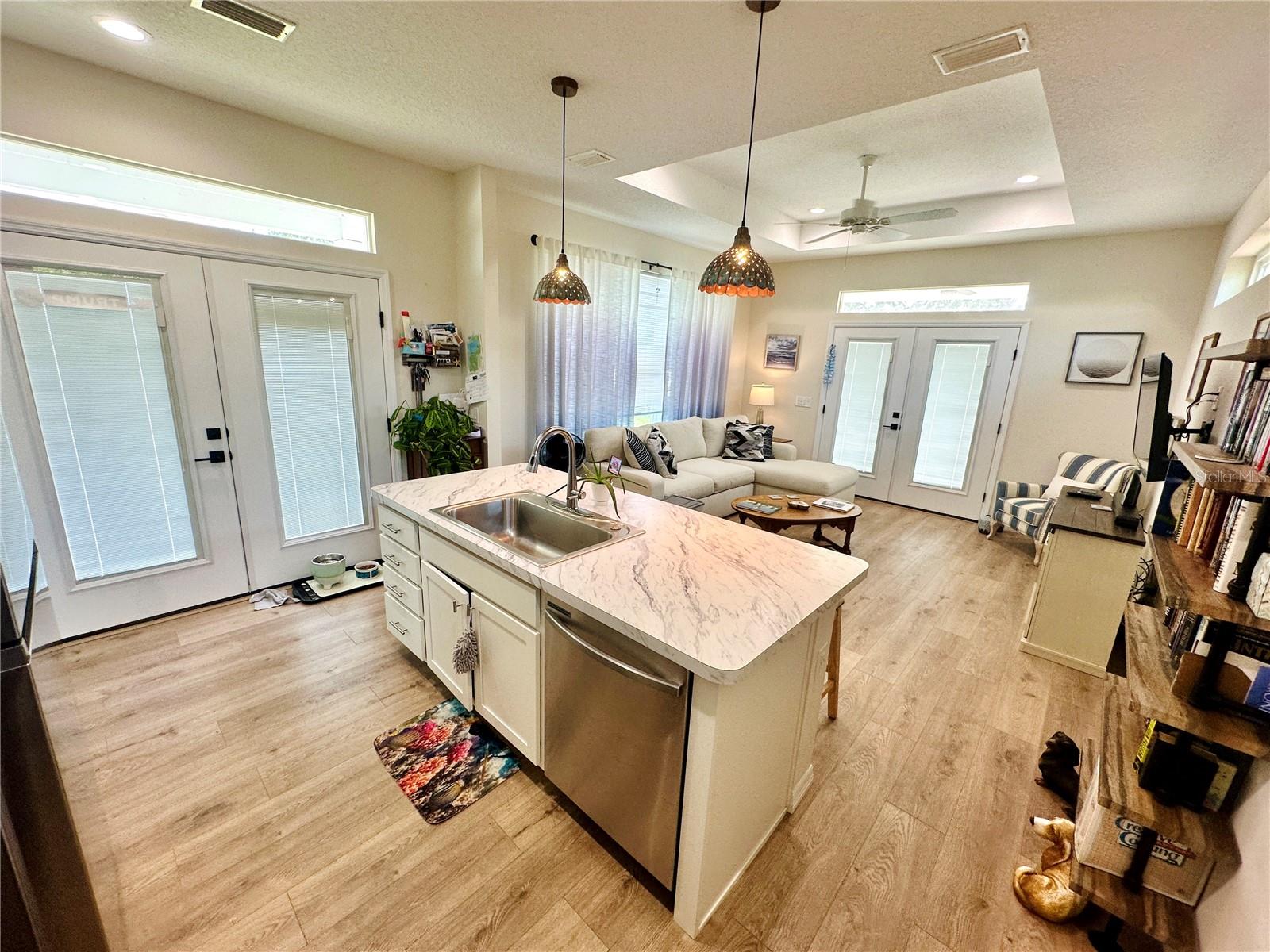 Image 6 of 36 For 12077 Lakeshore Way