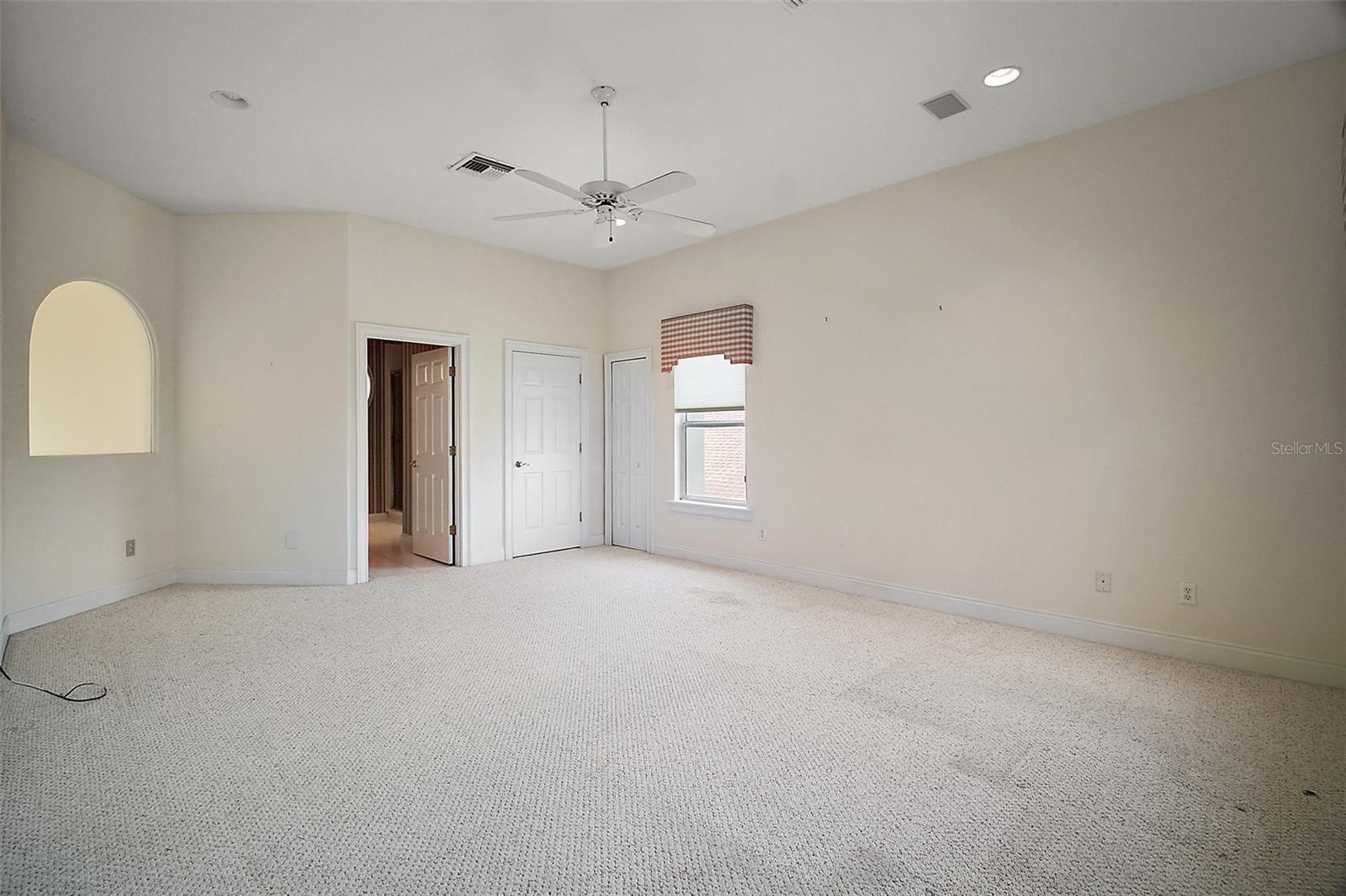 Image 31 of 71 For 1861 Edgewater Drive