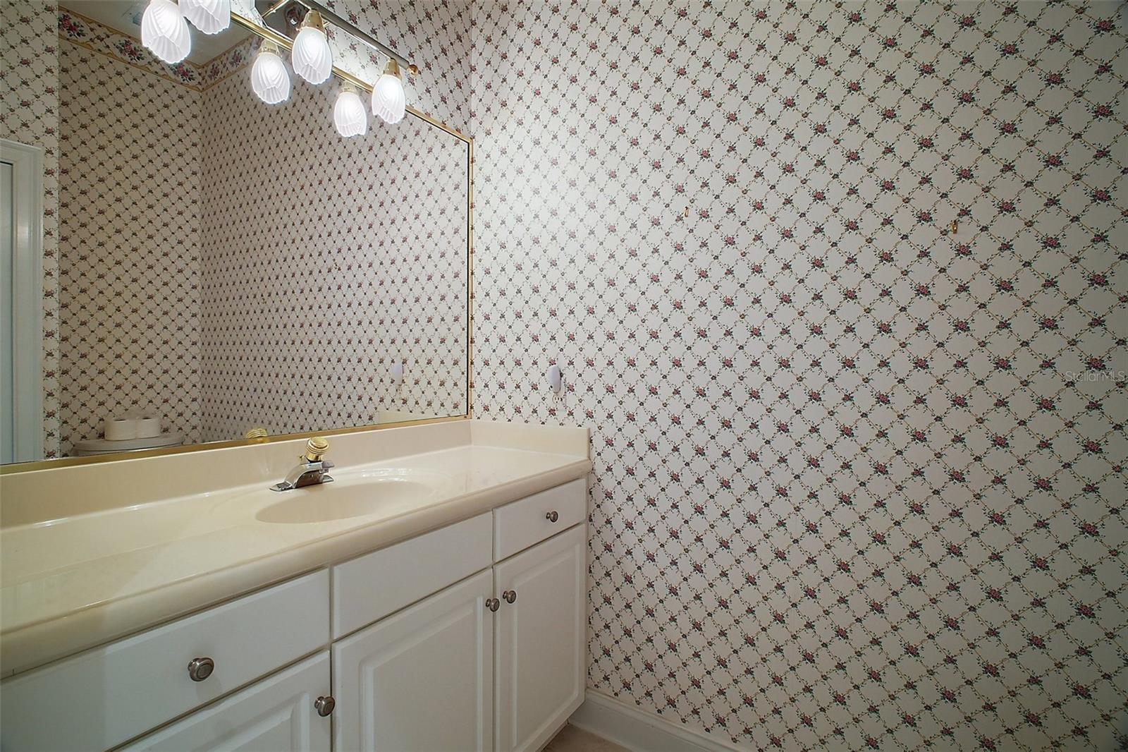 Image 41 of 71 For 1861 Edgewater Drive