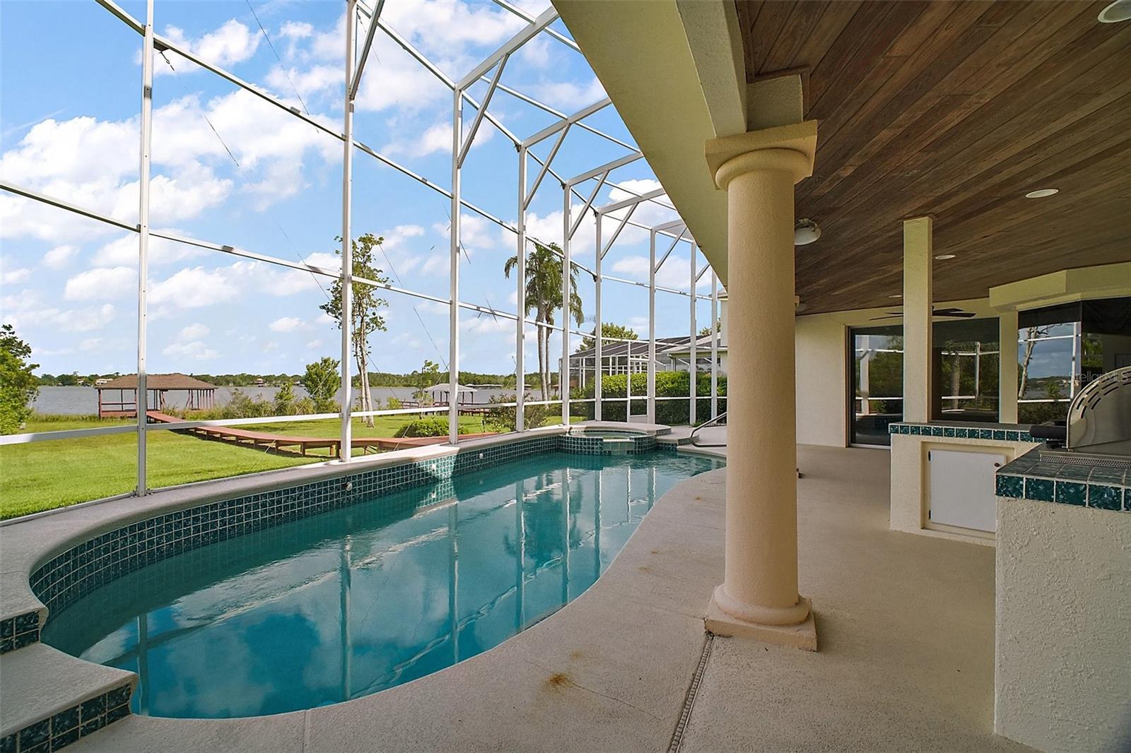 Image 45 of 71 For 1861 Edgewater Drive