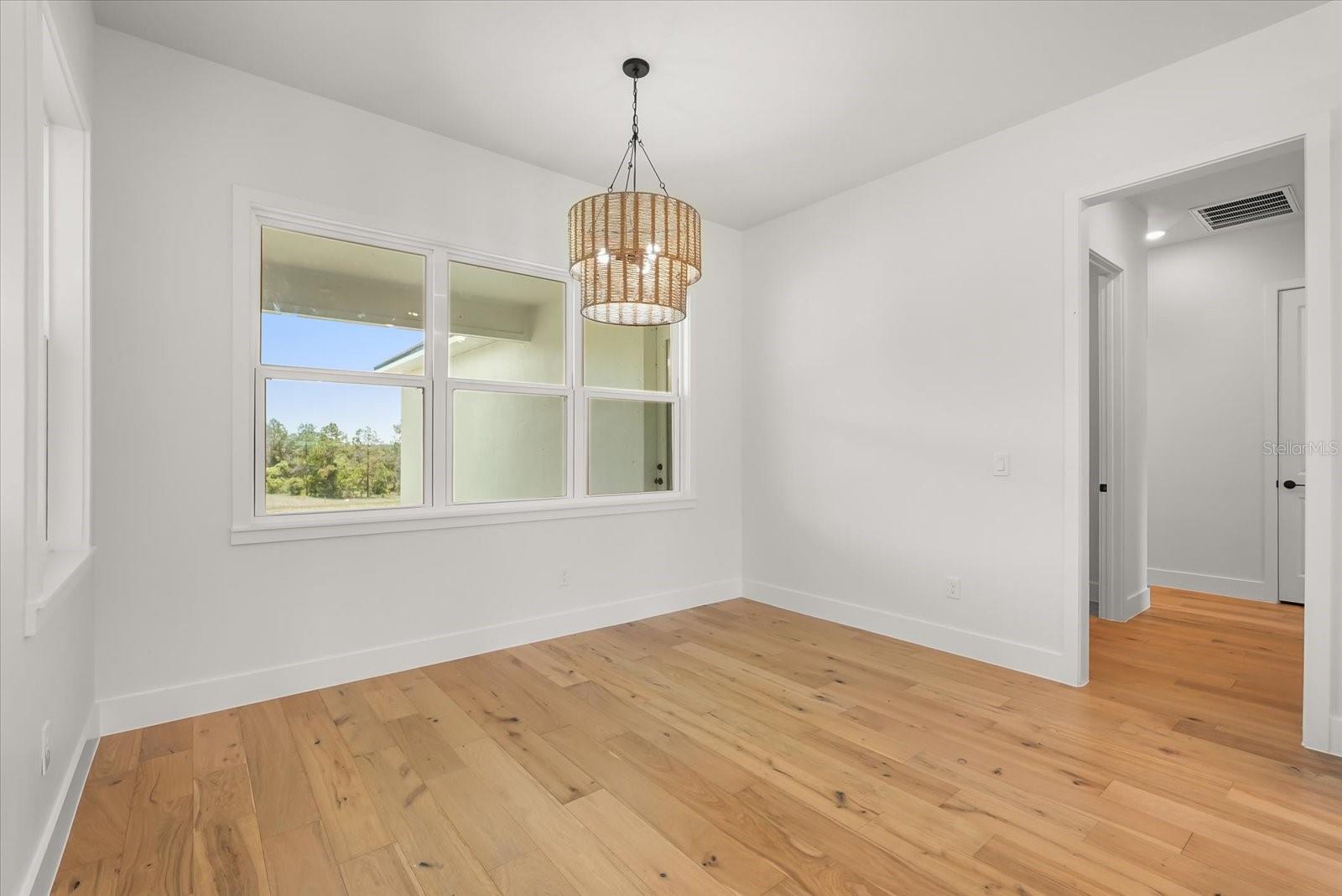 Image 11 of 37 For 12565 Cynthia Lane