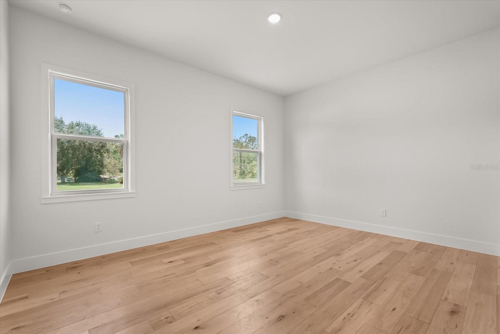 Image 19 of 37 For 12565 Cynthia Lane