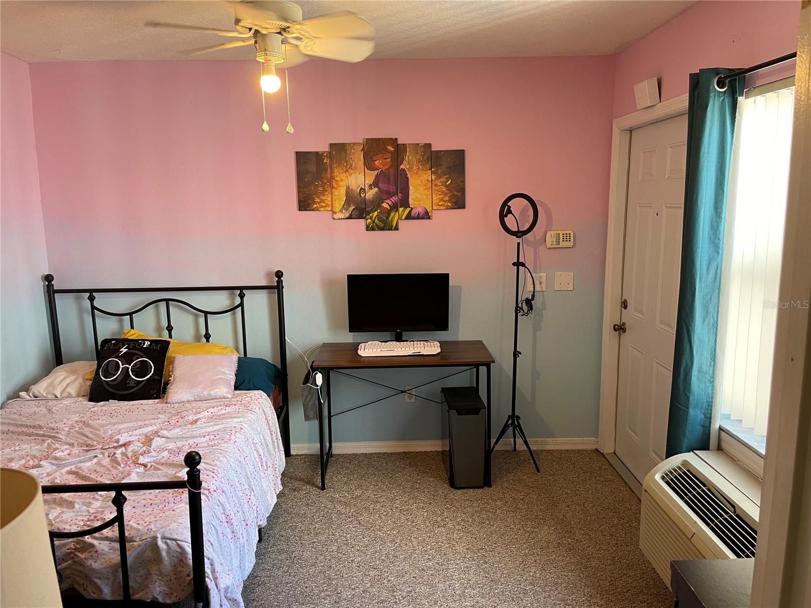Image 19 of 26 For 206 Orchid Drive