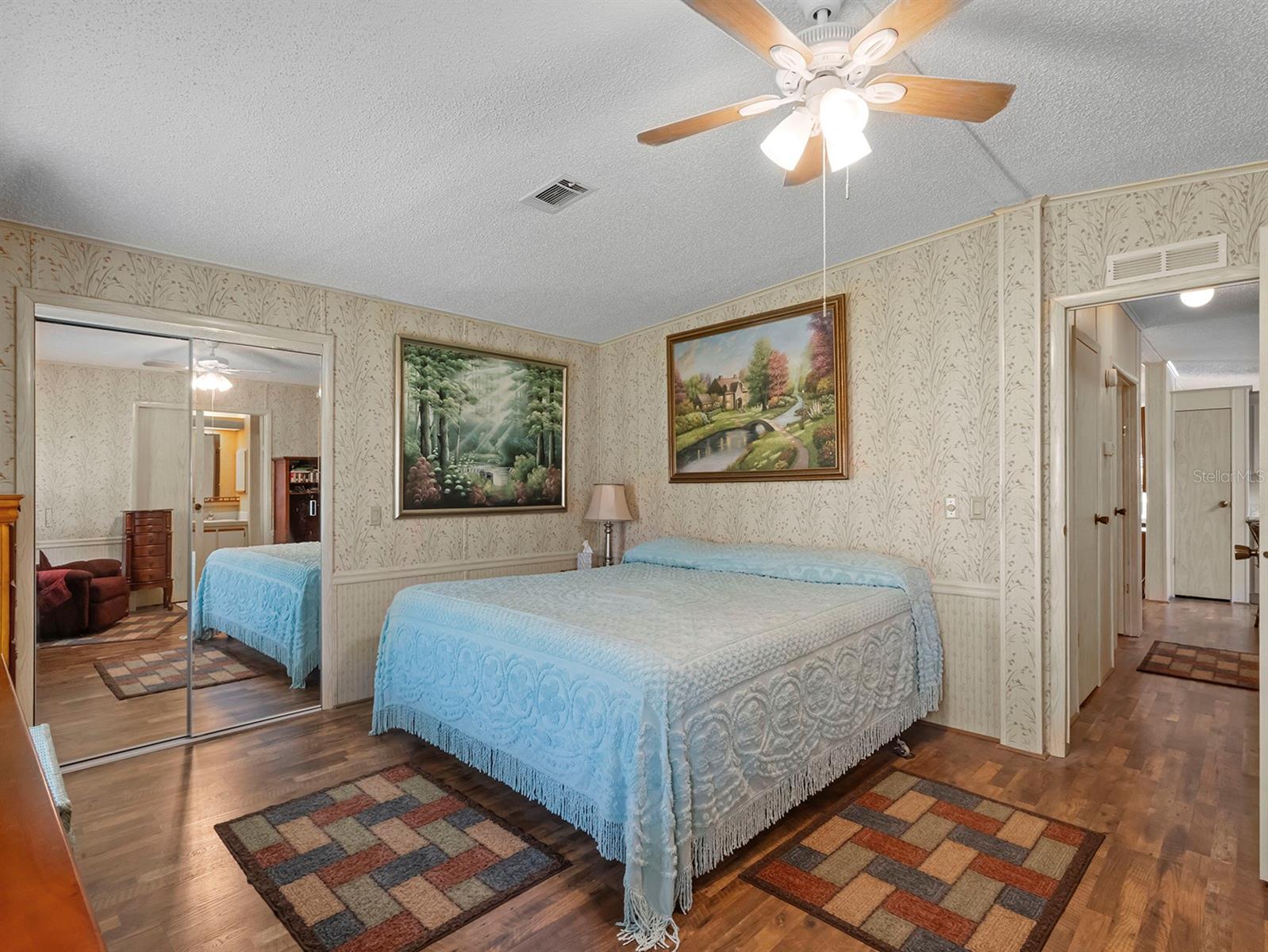 Image 14 of 21 For 2307 Loveplum Court 631