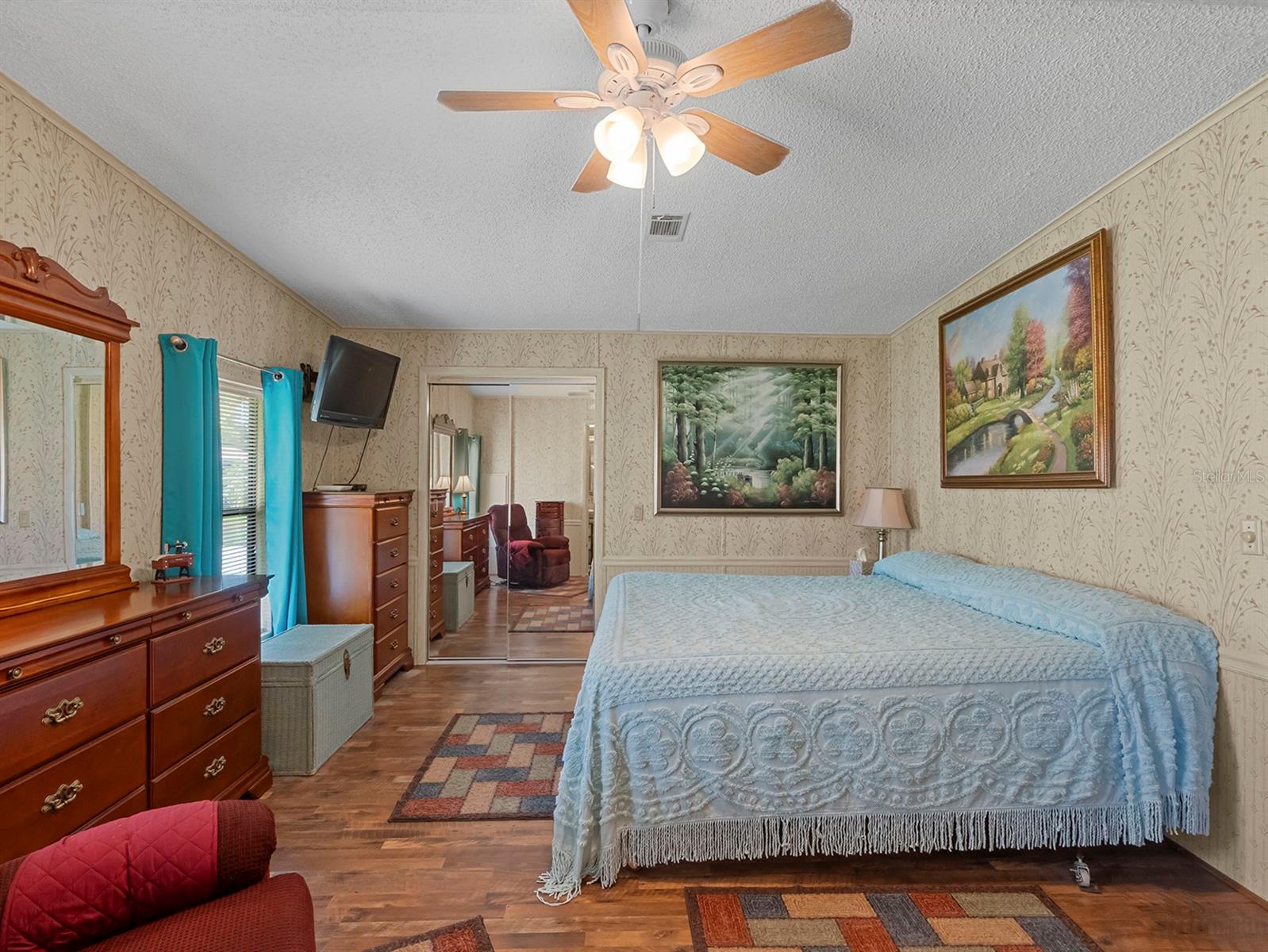 Image 15 of 21 For 2307 Loveplum Court 631