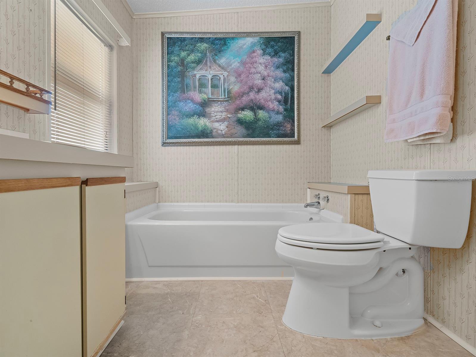 Image 17 of 21 For 2307 Loveplum Court 631