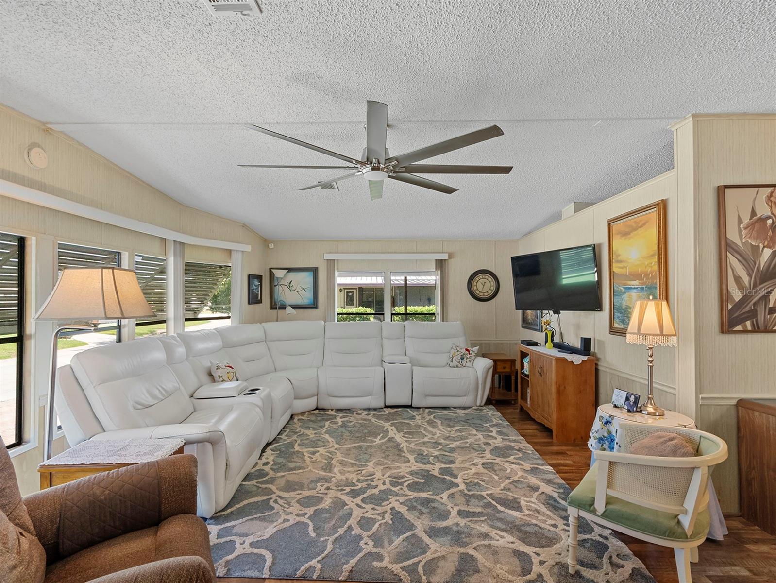 Image 4 of 21 For 2307 Loveplum Court 631