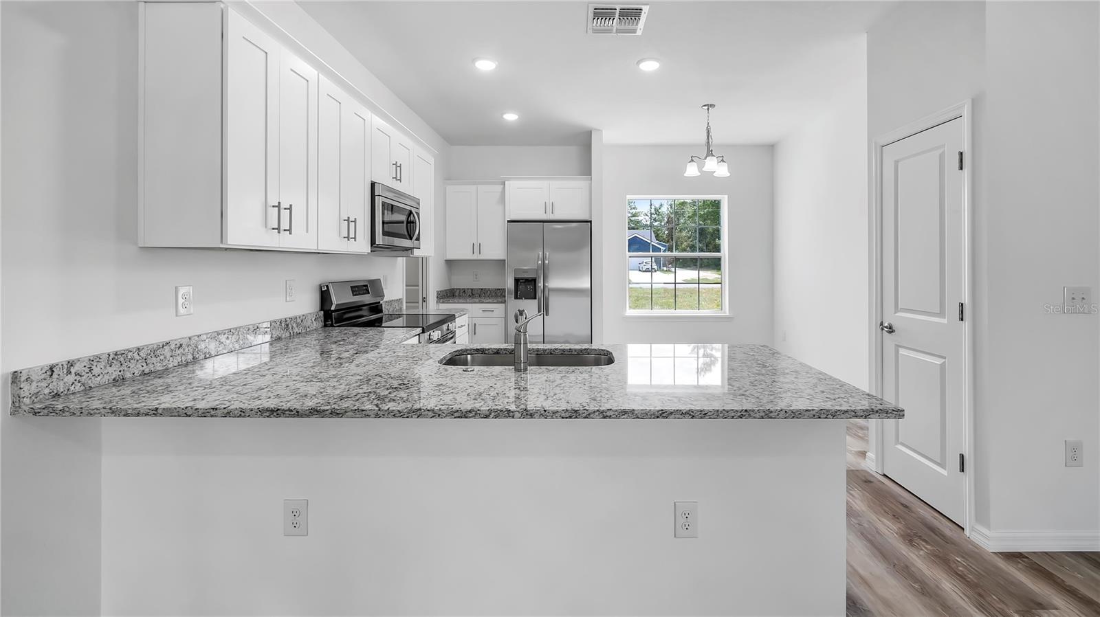 Image 14 of 31 For 40685 Ninth Avenue