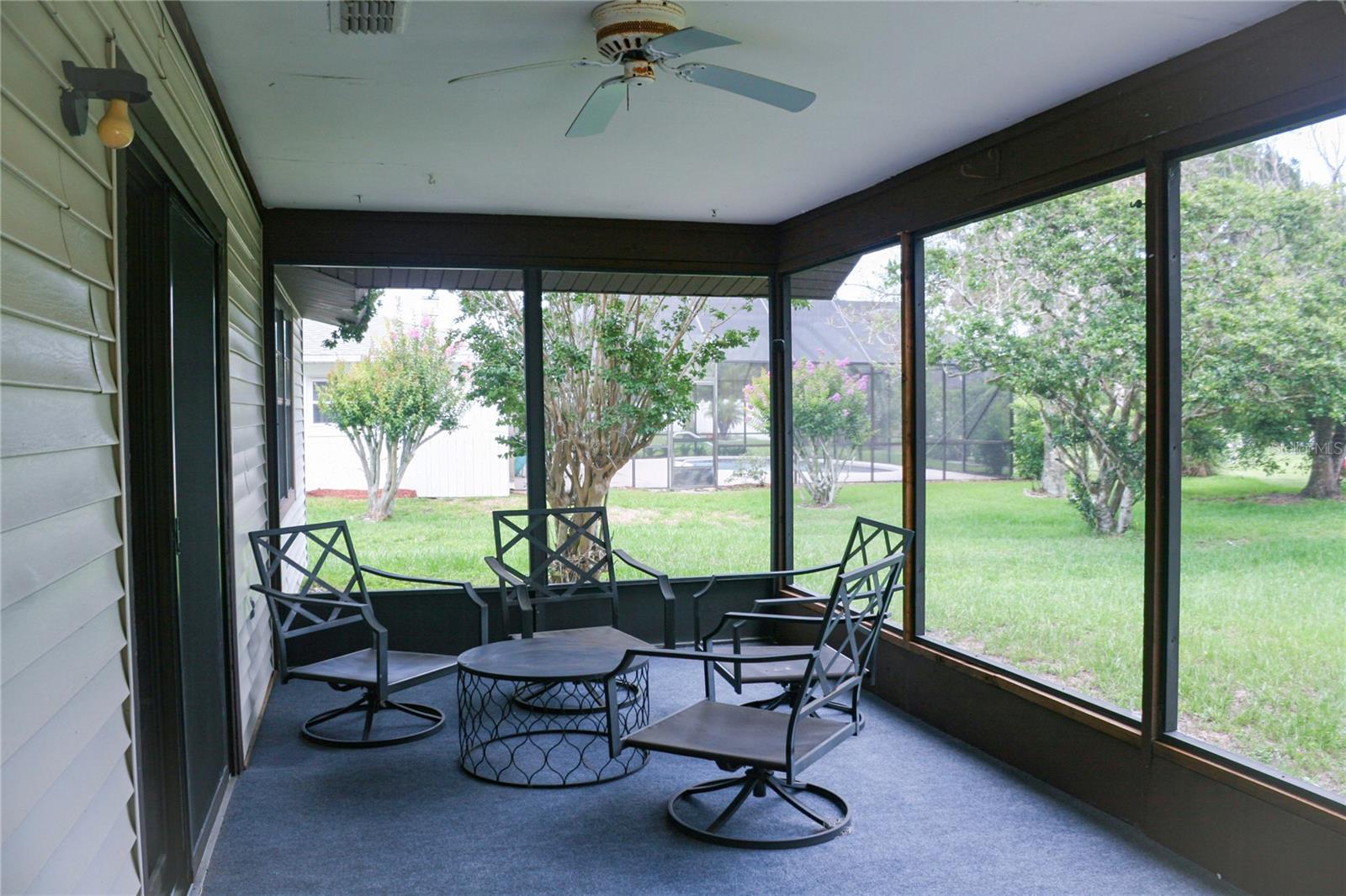 Image 16 of 17 For 24 Fleetwood Drive