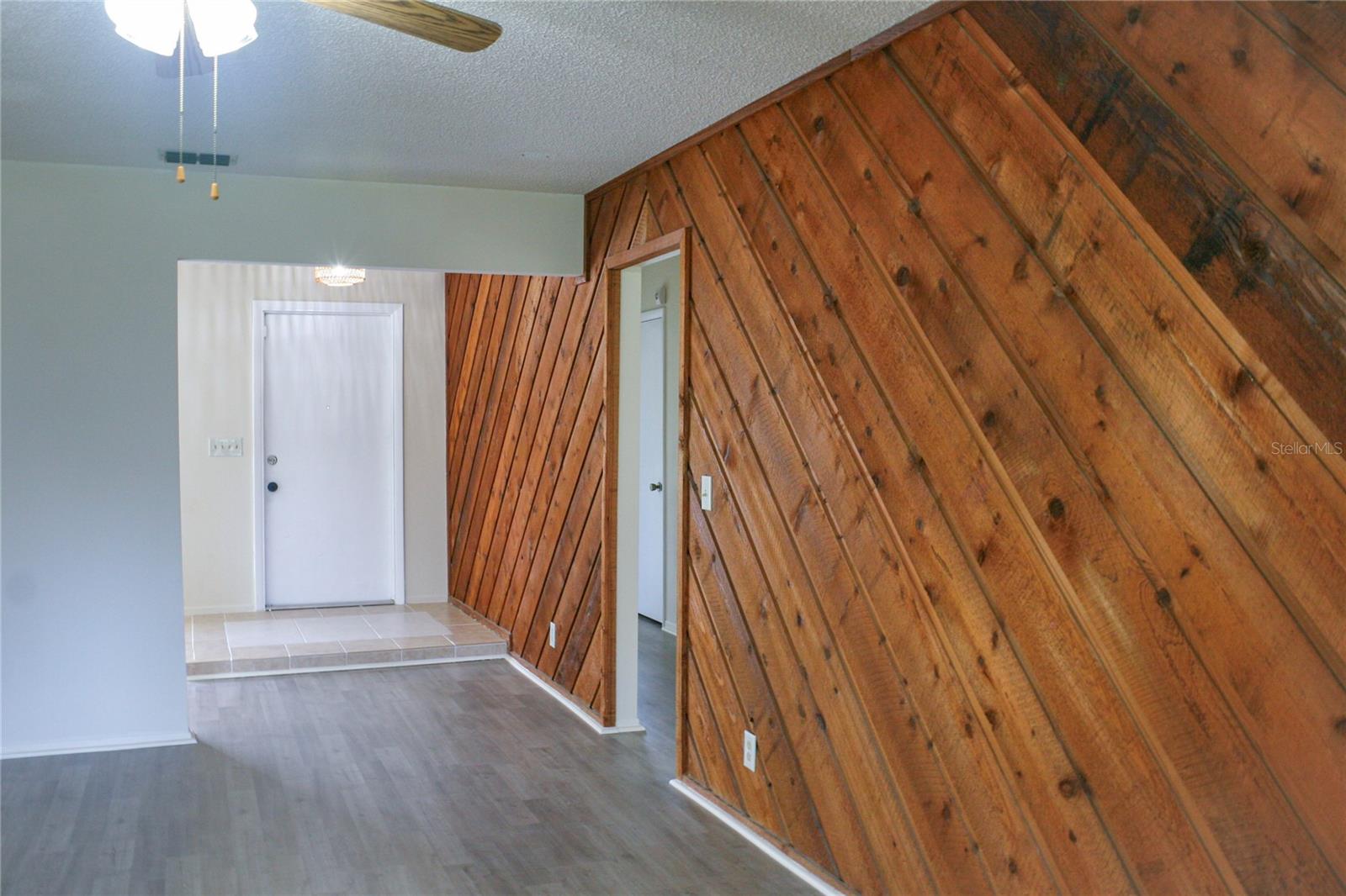Image 4 of 17 For 24 Fleetwood Drive