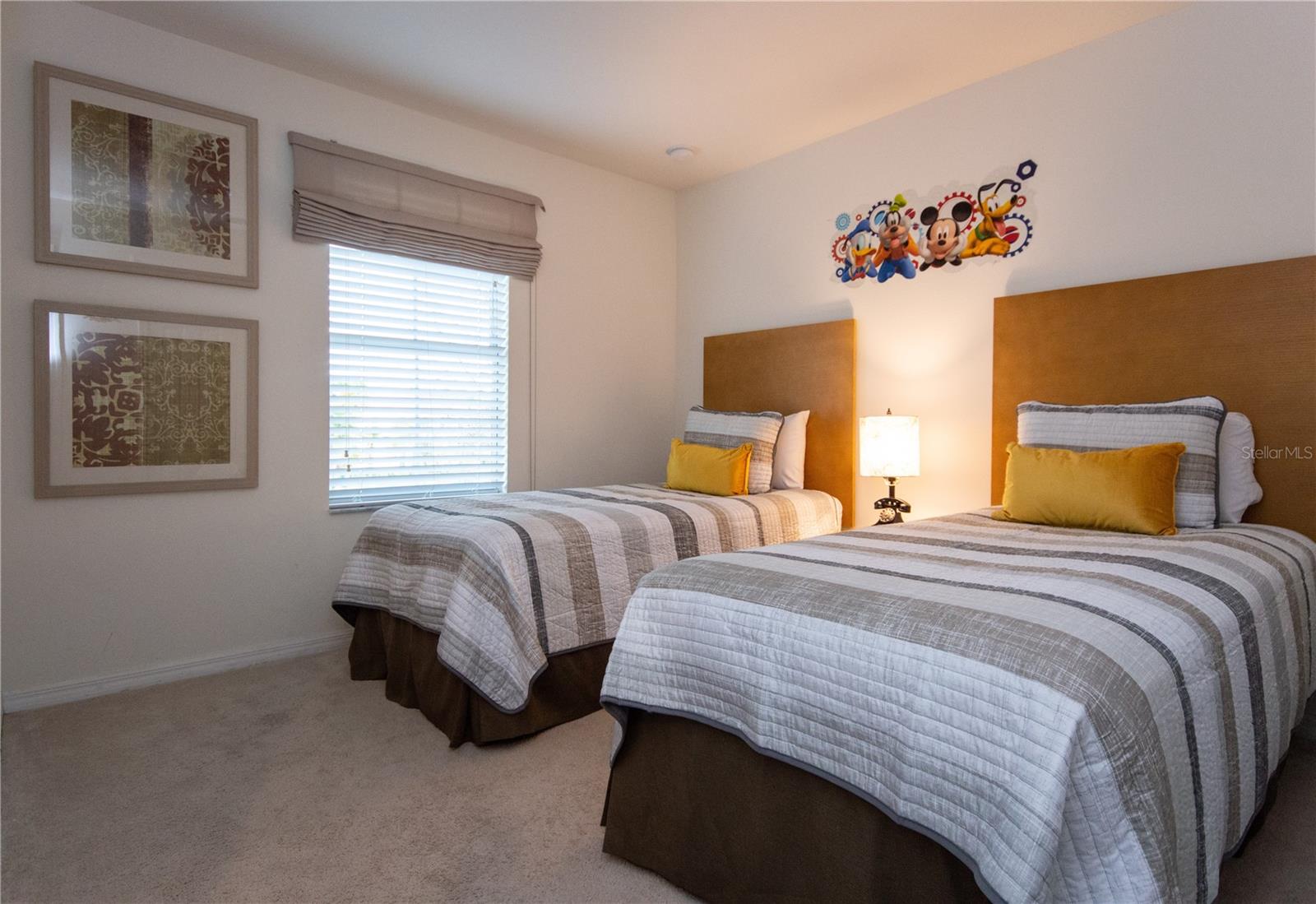 Image 42 of 72 For 3050 Yellow Lantana Lane