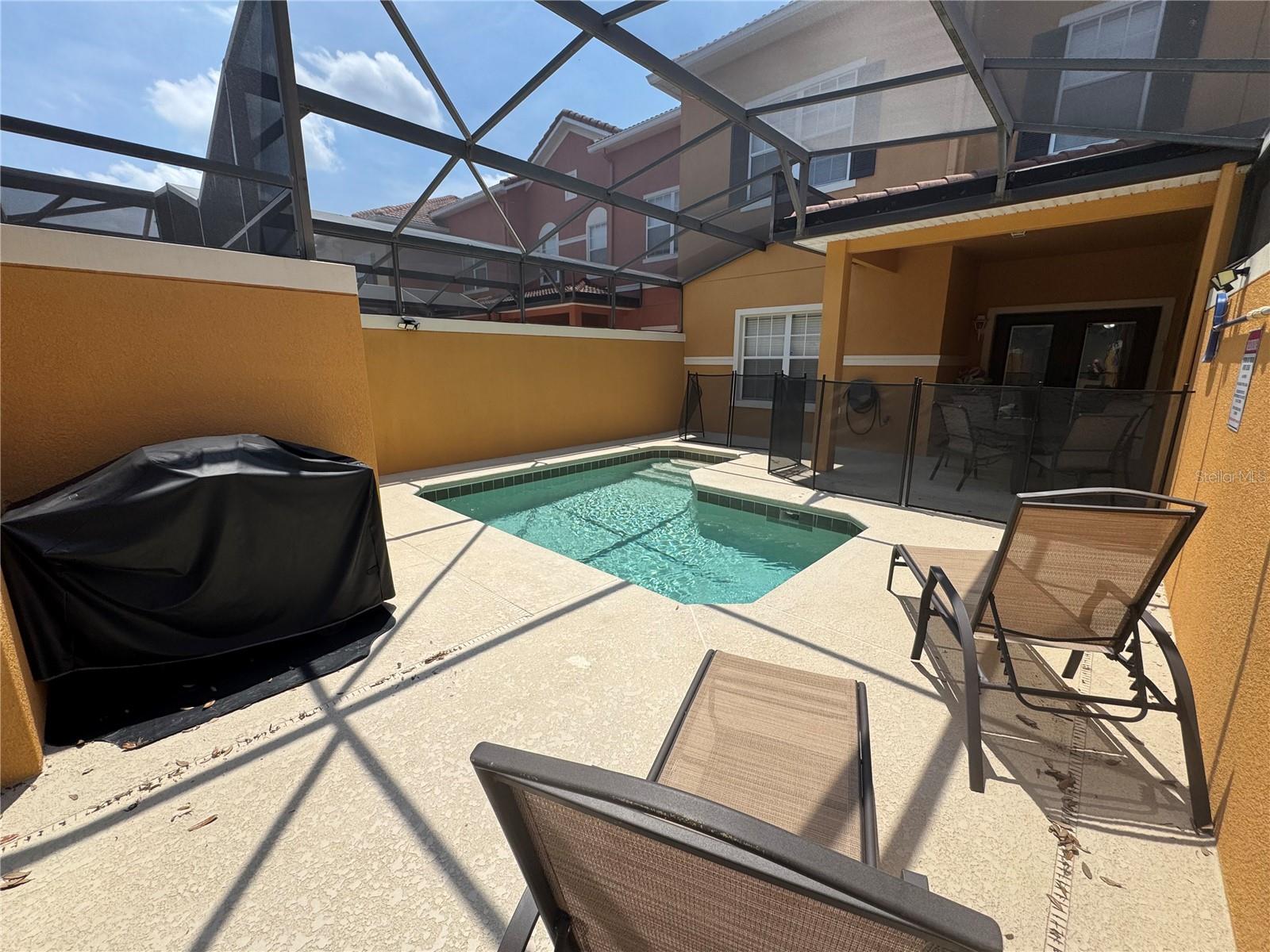 Image 38 of 61 For 8977 Coco Palm Road
