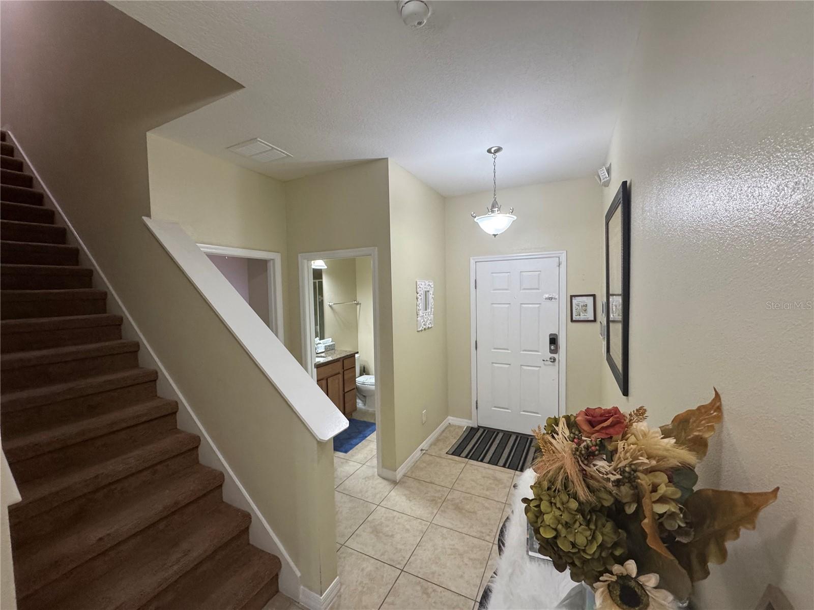 Image 4 of 61 For 8977 Coco Palm Road