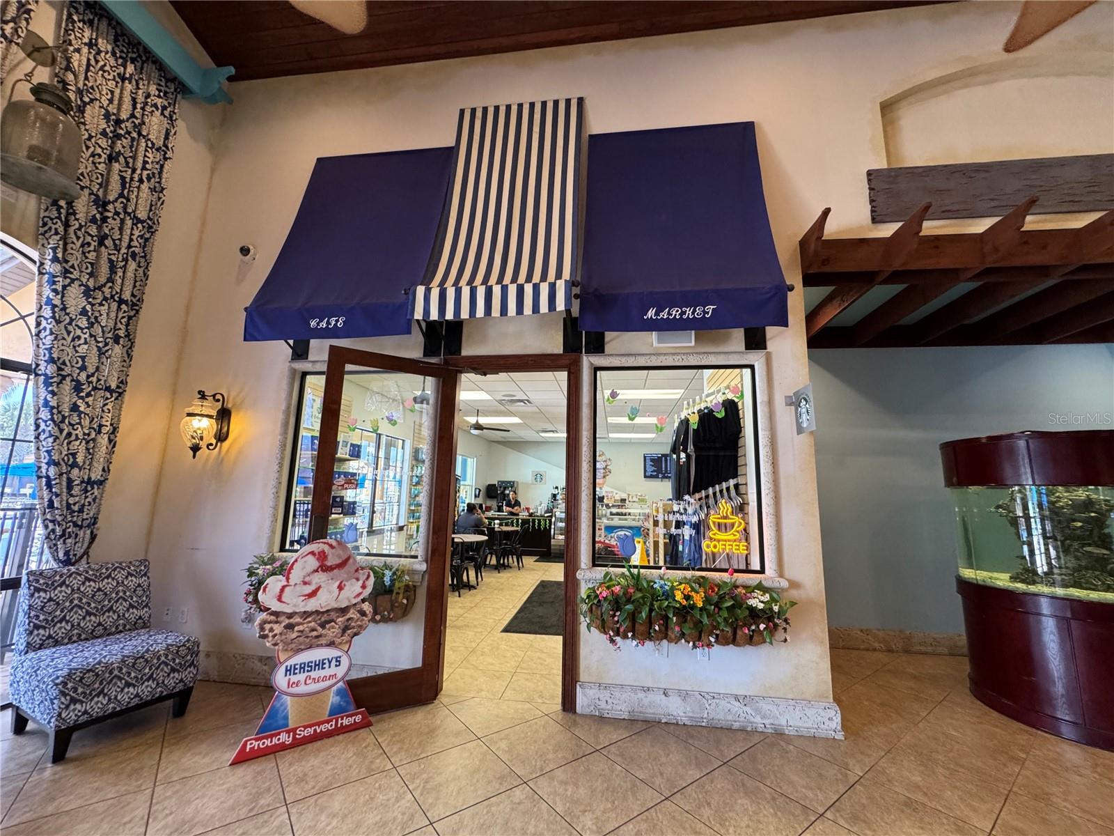 Image 48 of 61 For 8977 Coco Palm Road