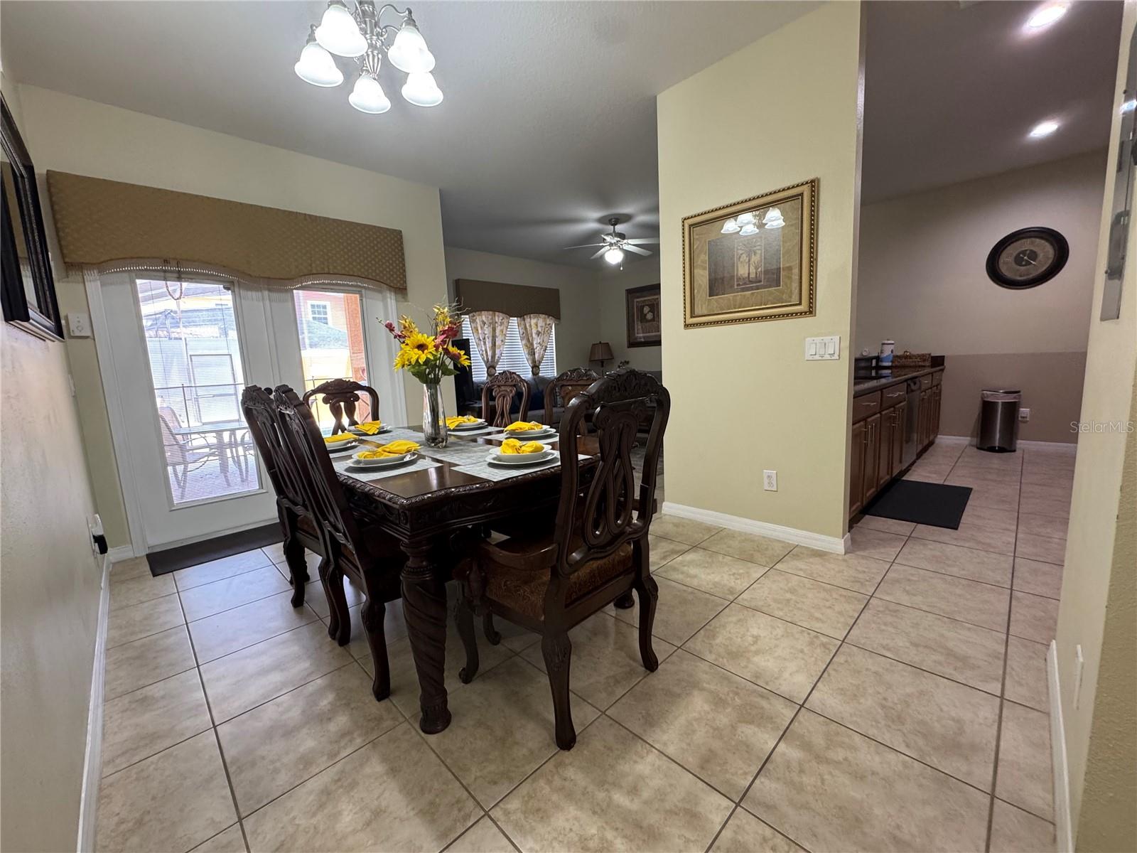 Image 8 of 61 For 8977 Coco Palm Road