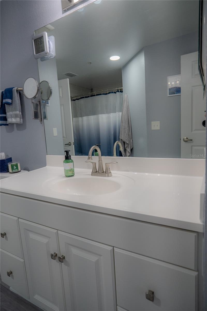 Image 10 of 91 For 3406 Soho Street 102