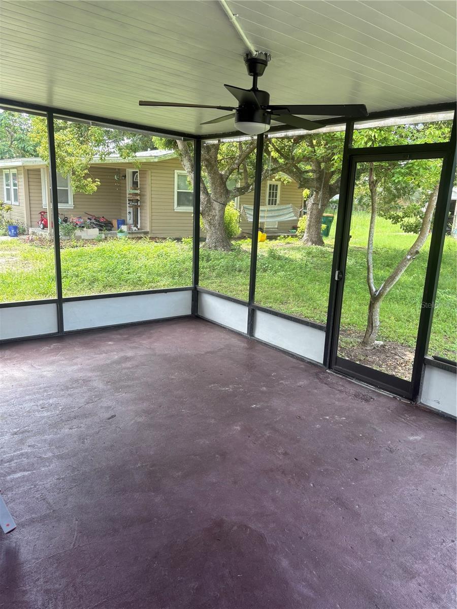 Image 16 of 18 For 206 W Idlewild Avenue