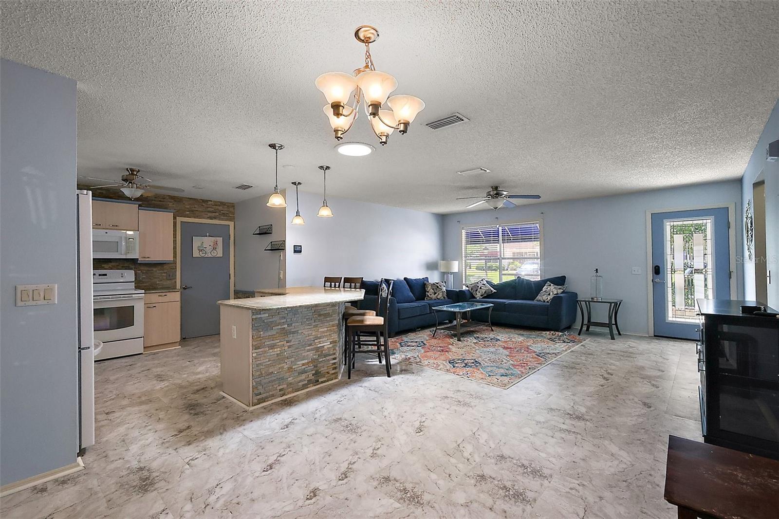 Image 3 of 34 For 2003 Cordero Court