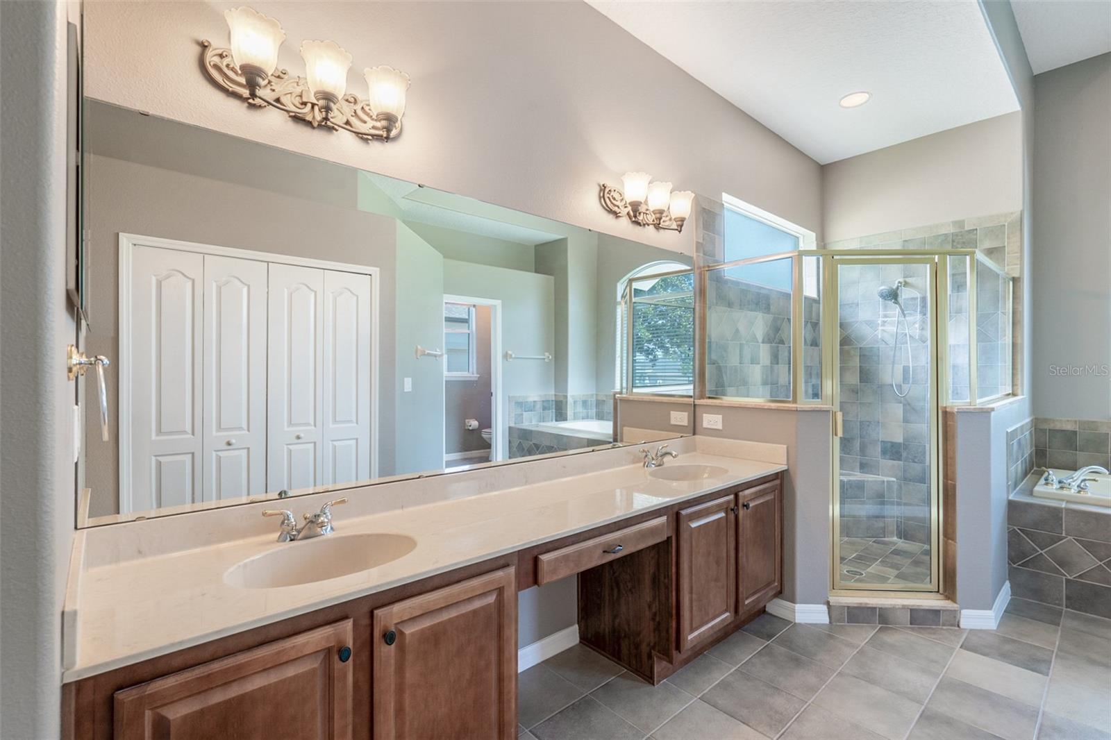 Image 12 of 71 For 16951 Florence View Drive