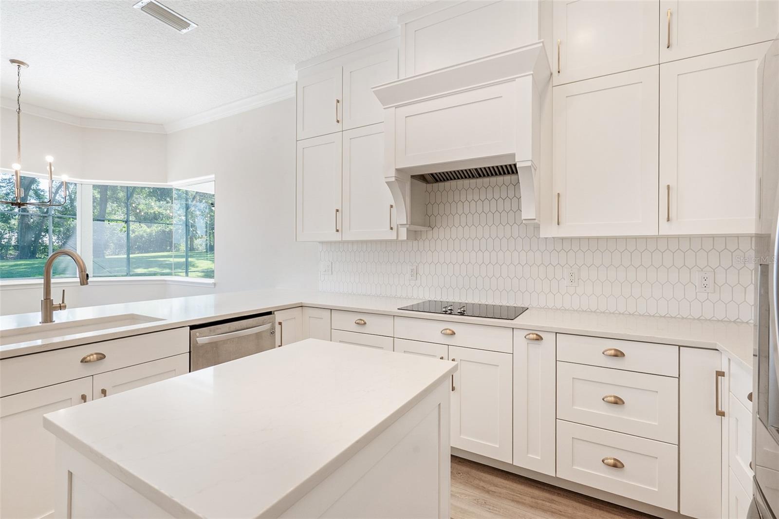 Image 19 of 71 For 16951 Florence View Drive