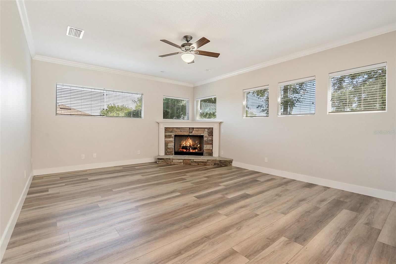 Image 28 of 71 For 16951 Florence View Drive