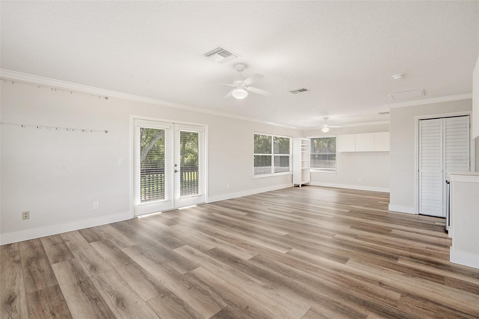 Image 37 of 71 For 16951 Florence View Drive