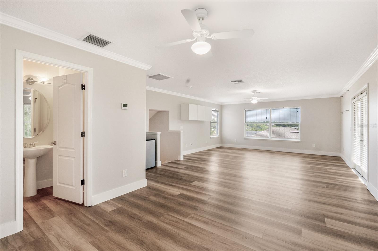 Image 40 of 71 For 16951 Florence View Drive