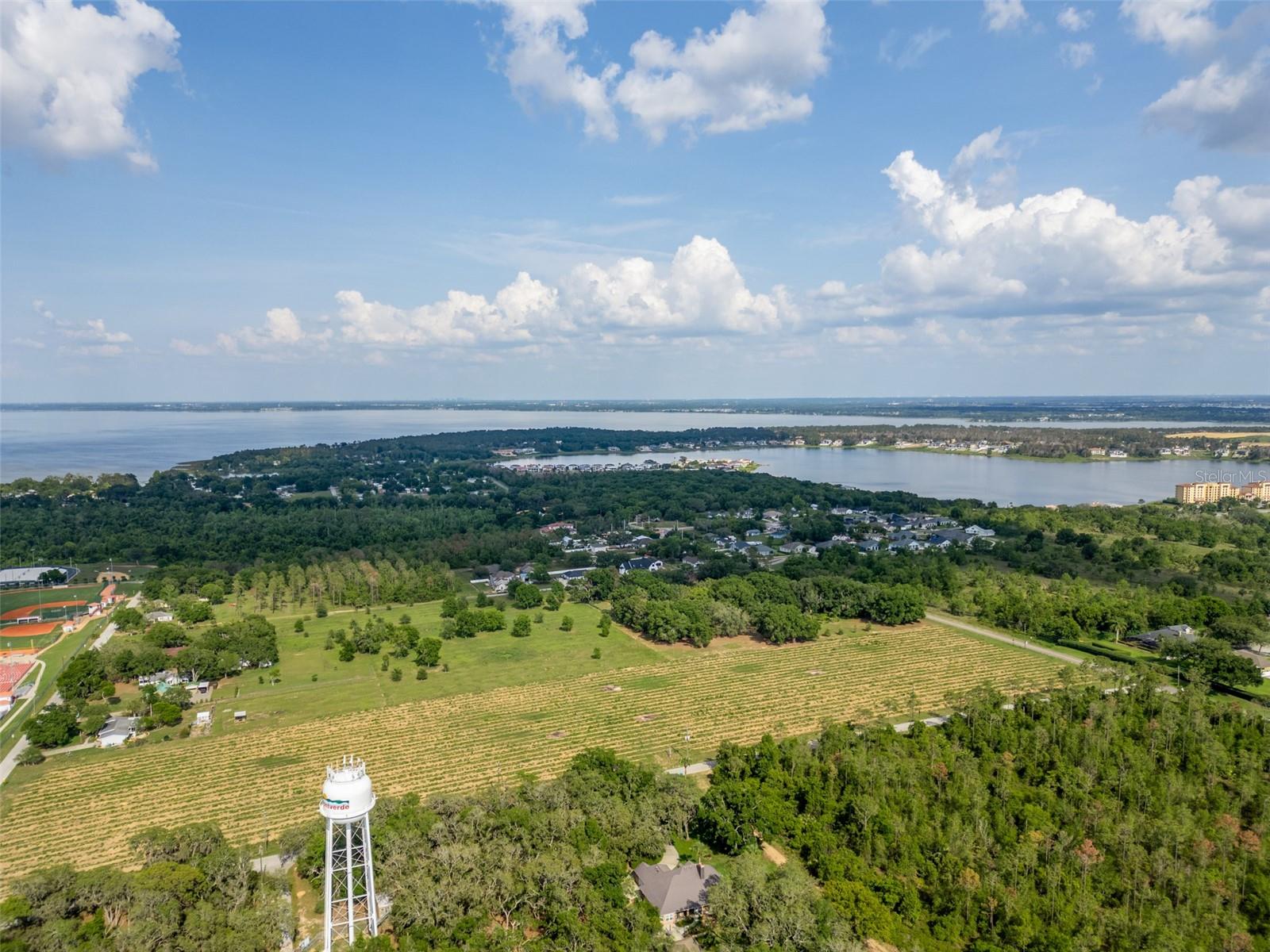Image 58 of 71 For 16951 Florence View Drive