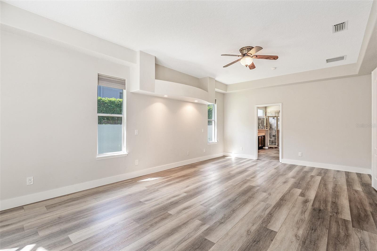 Image 9 of 71 For 16951 Florence View Drive