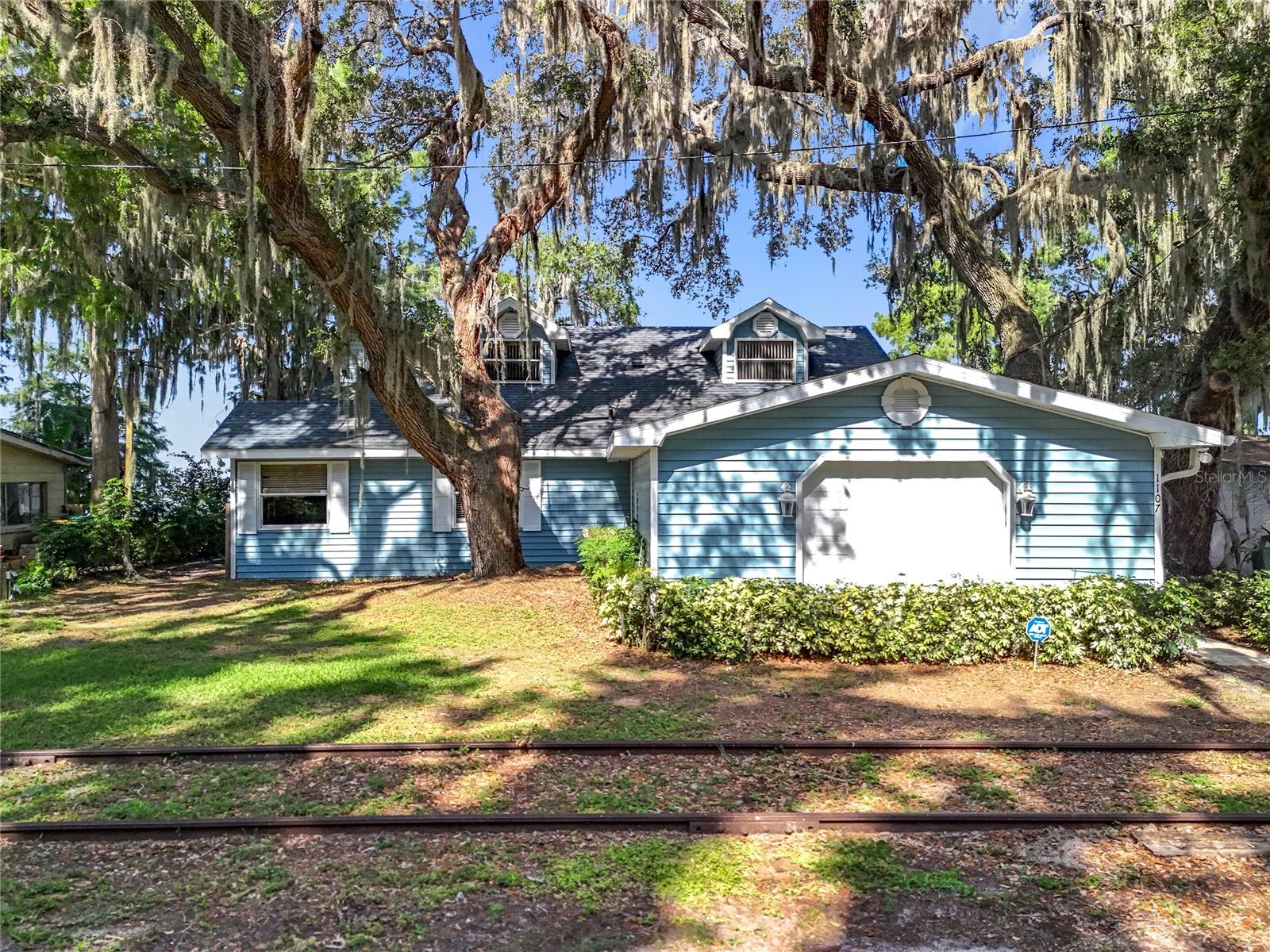 Image 6 of 79 For 1107 Northshore Drive