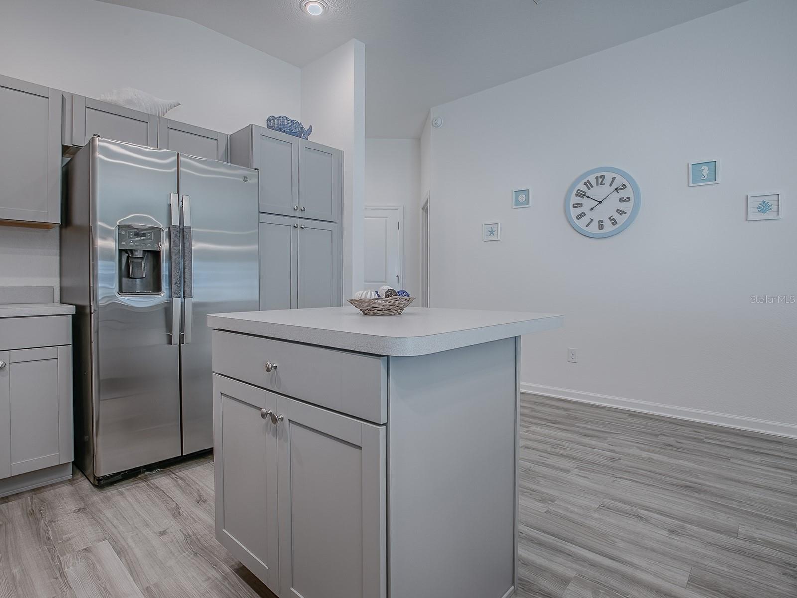 Image 17 of 57 For 865 Conroe Street