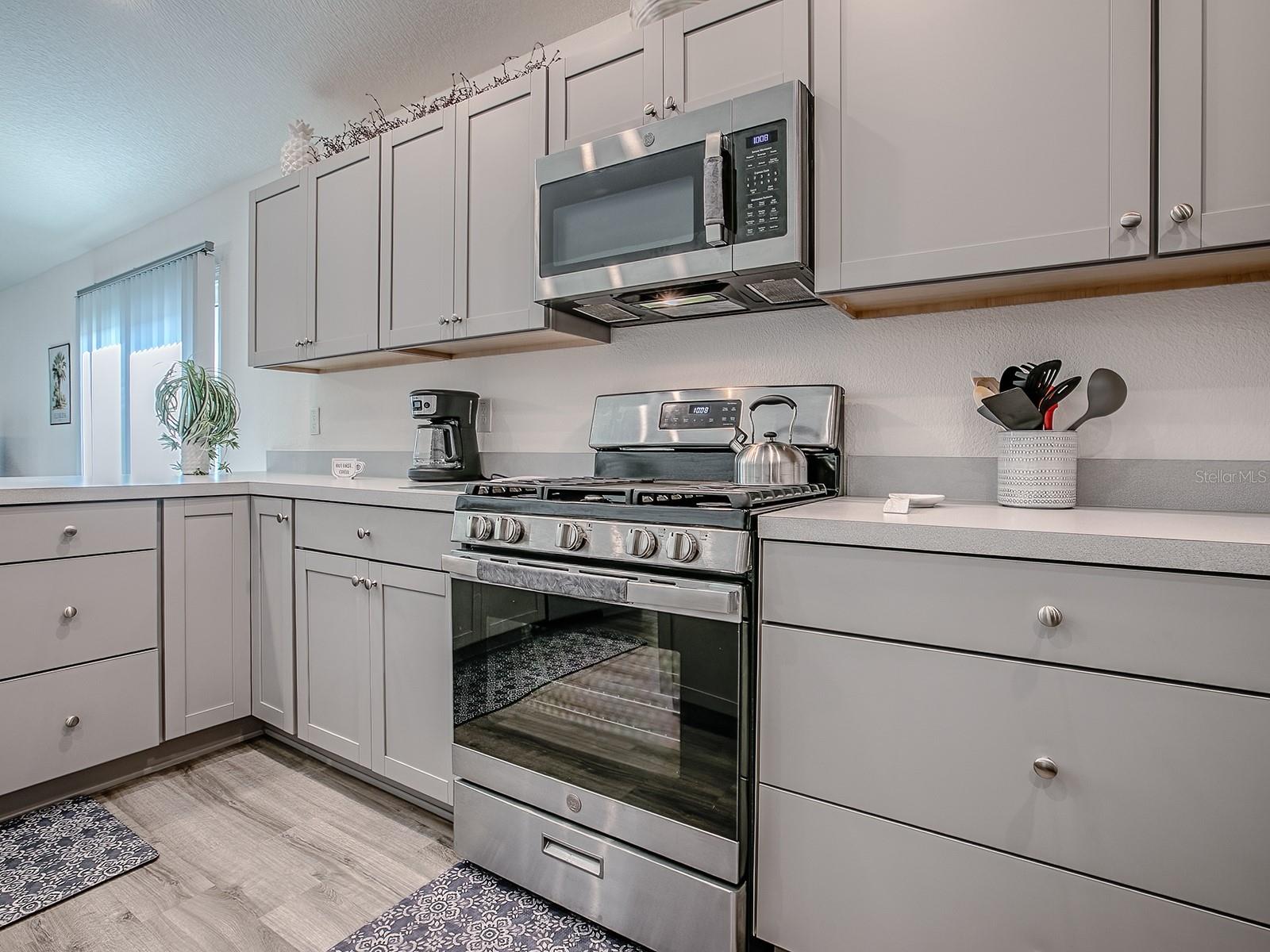 Image 19 of 57 For 865 Conroe Street