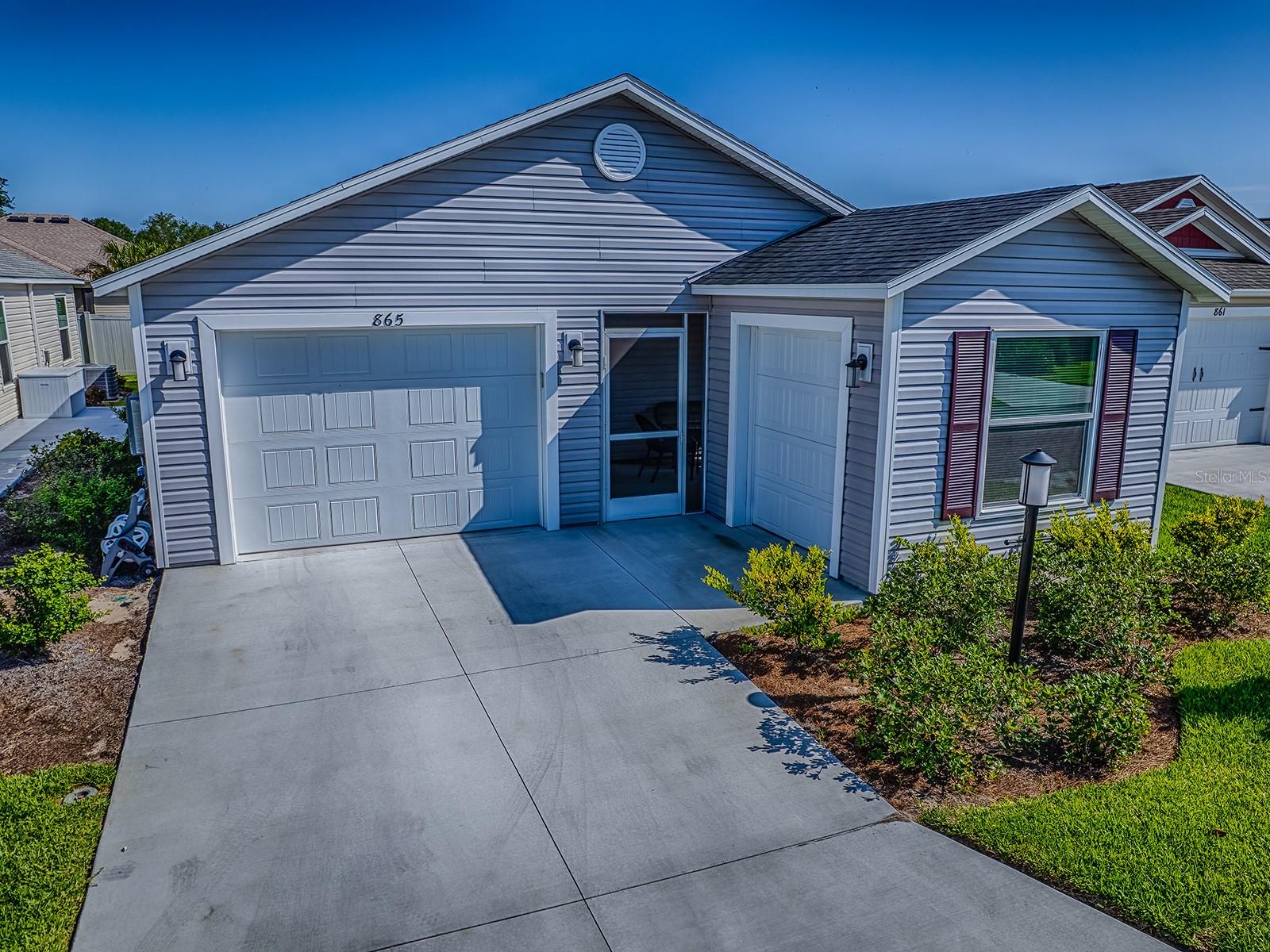 Image 47 of 57 For 865 Conroe Street
