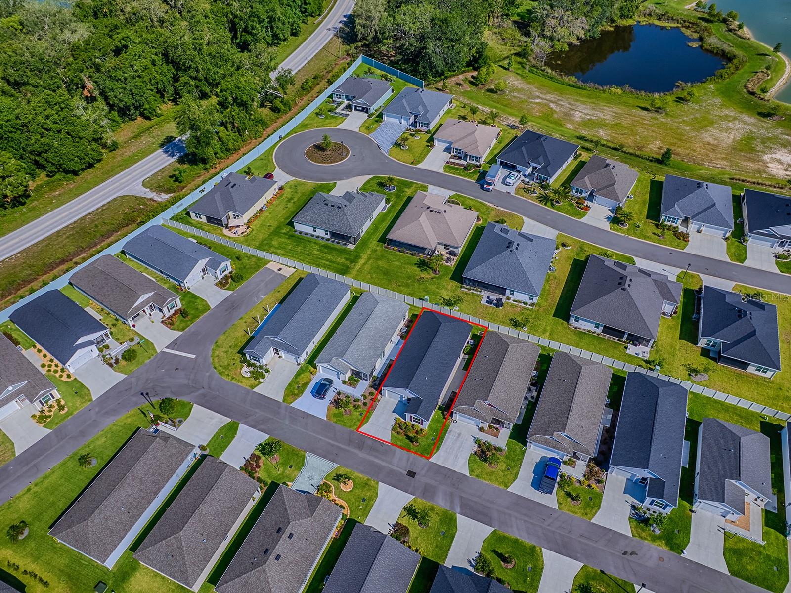 Image 53 of 57 For 865 Conroe Street
