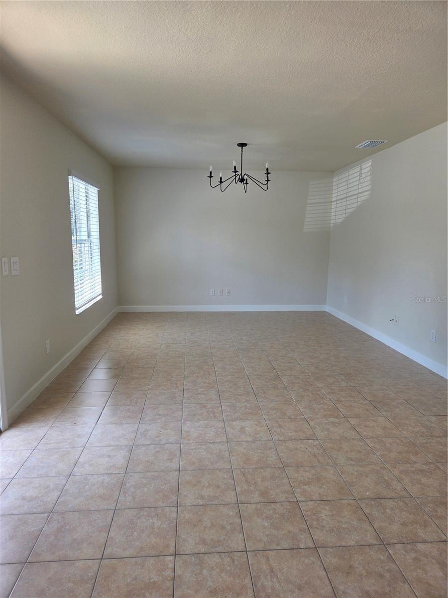 Image 6 of 13 For 15745 33rd Avenue Road
