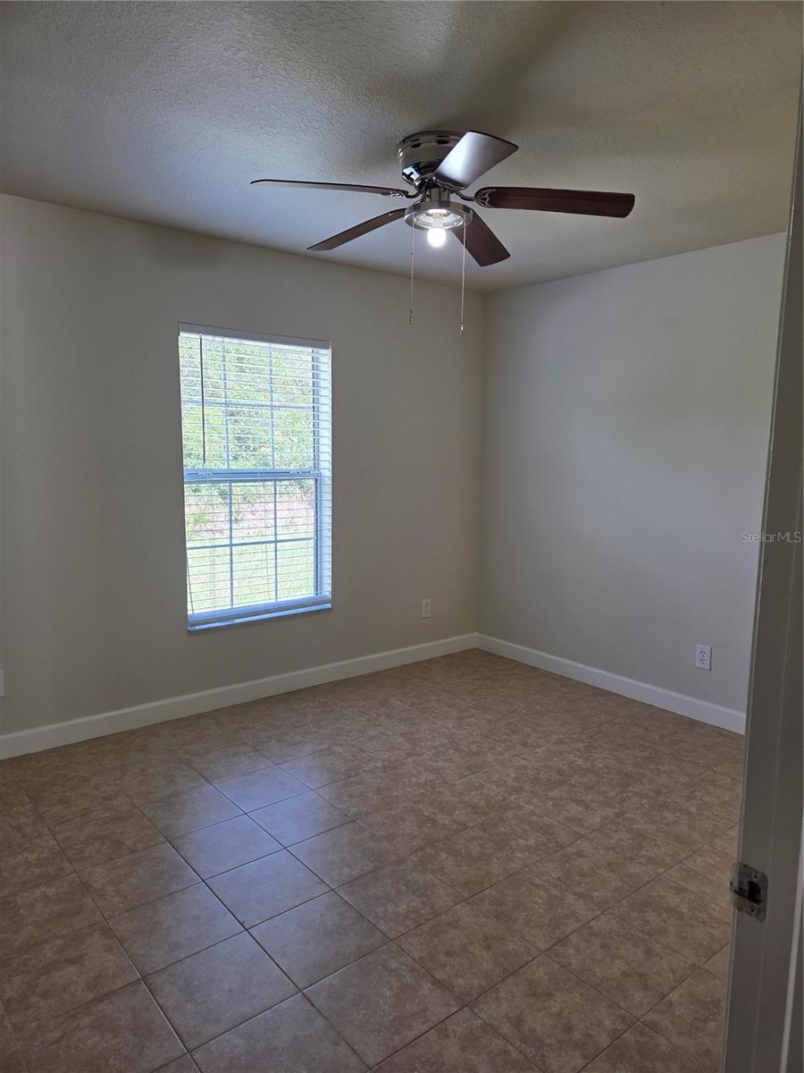 Image 8 of 13 For 15745 33rd Avenue Road