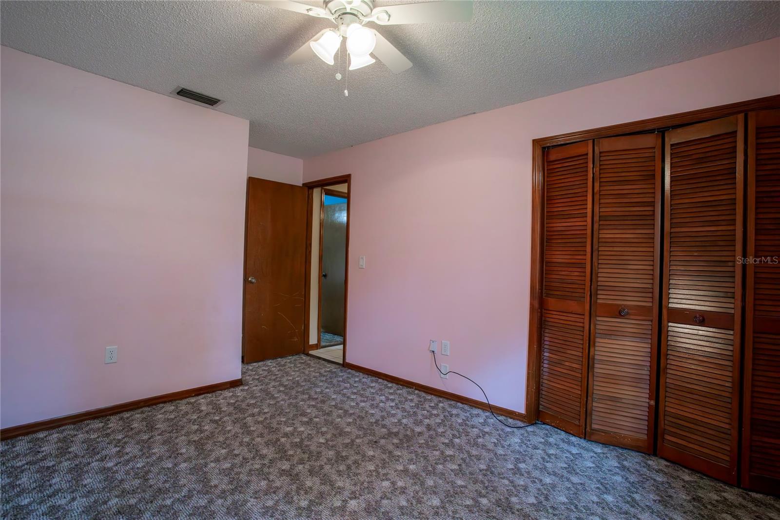 Image 29 of 41 For 18015 Palm Street