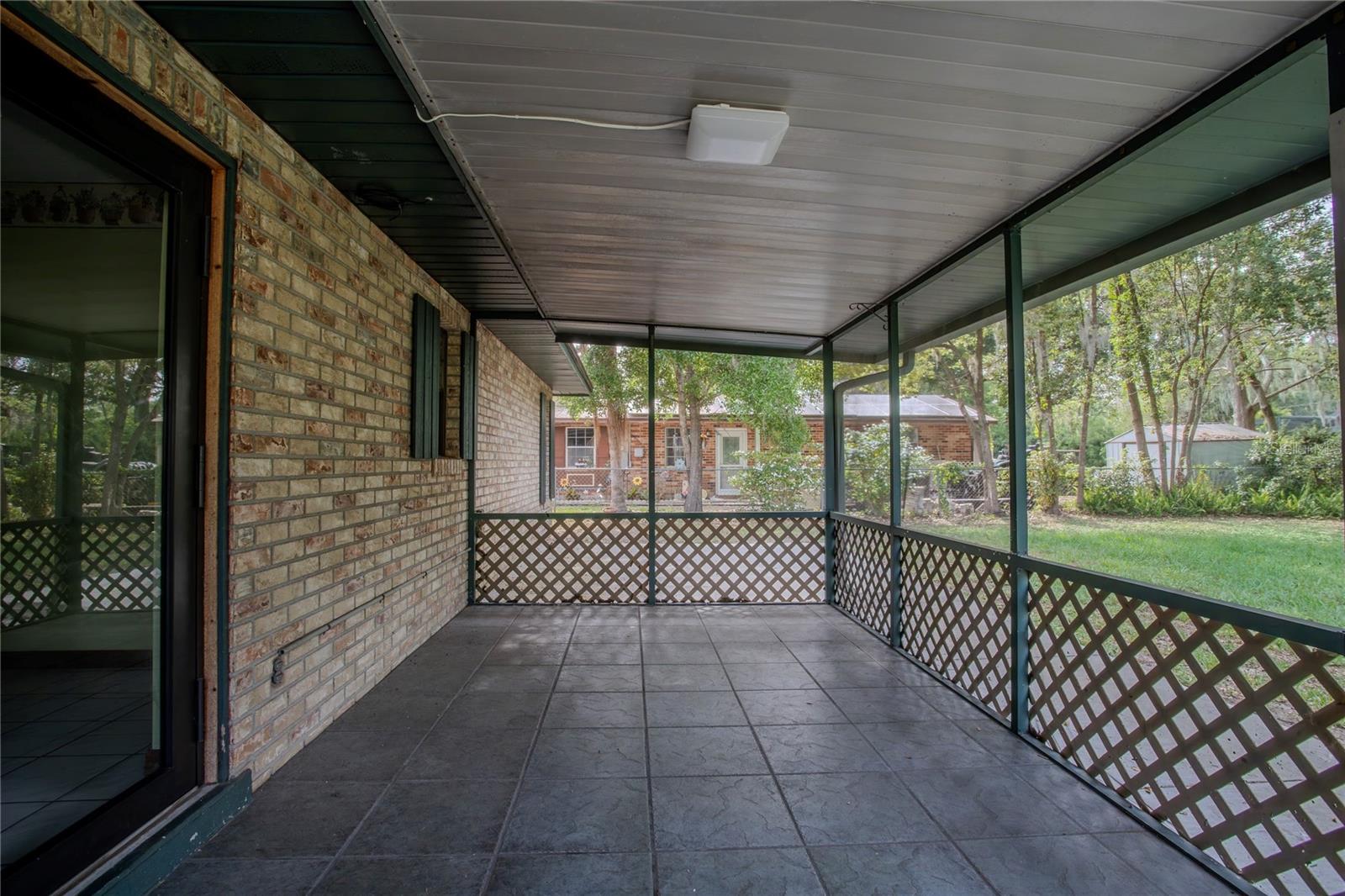 Image 31 of 41 For 18015 Palm Street