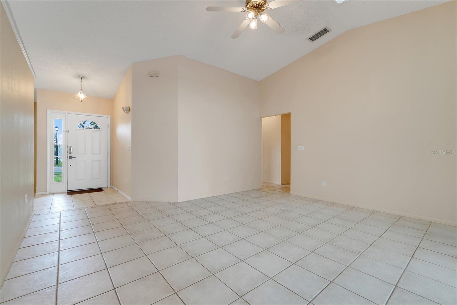 Image 9 of 43 For 2896 Picadilly Circle