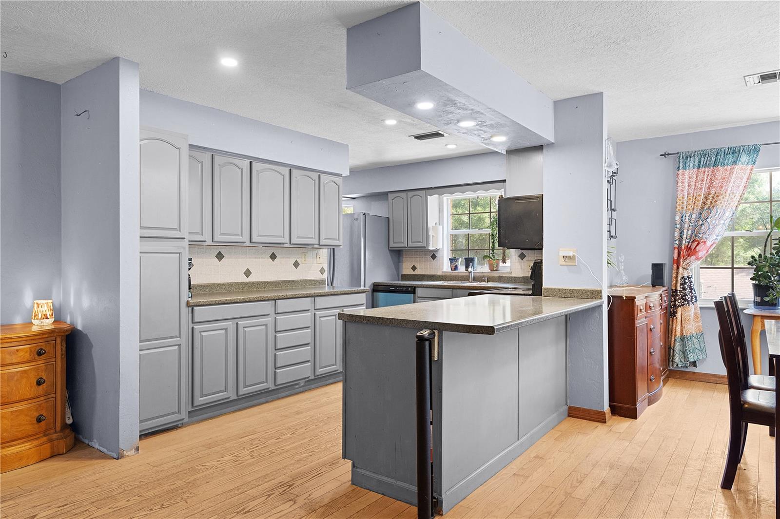 Image 14 of 55 For 5581 197th Terrace