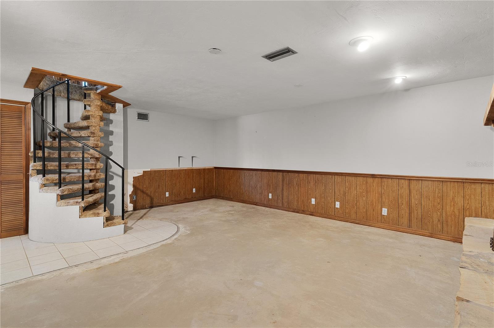 Image 30 of 55 For 5581 197th Terrace