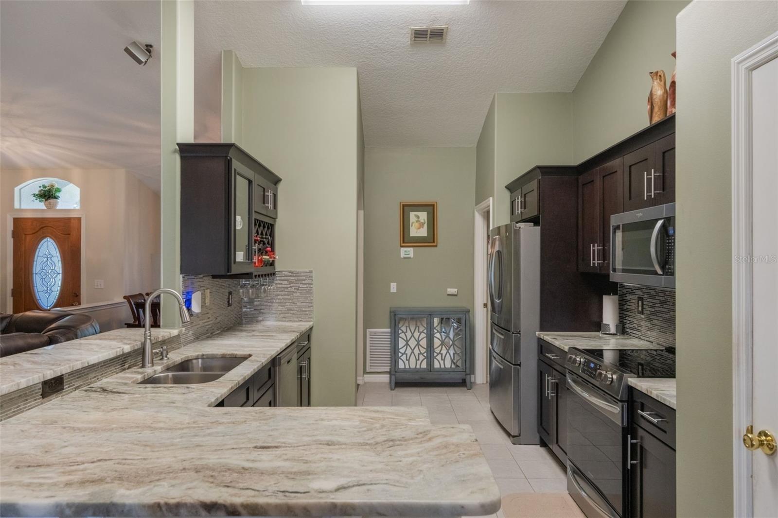 Image 11 of 43 For 11437 Alameda Sandra Drive