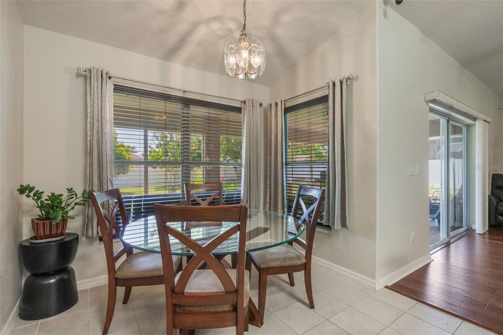 Image 13 of 43 For 11437 Alameda Sandra Drive