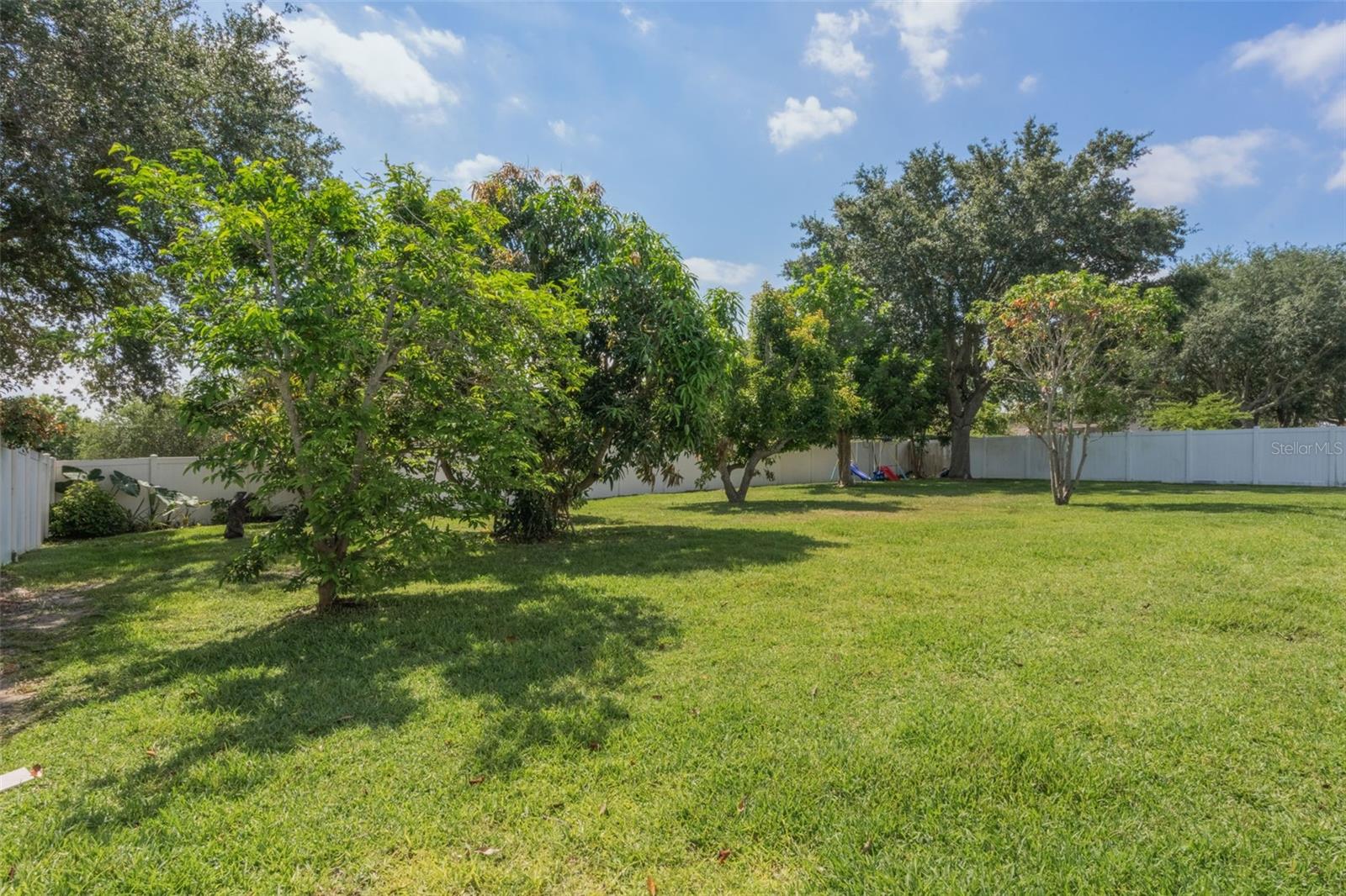 Image 33 of 43 For 11437 Alameda Sandra Drive