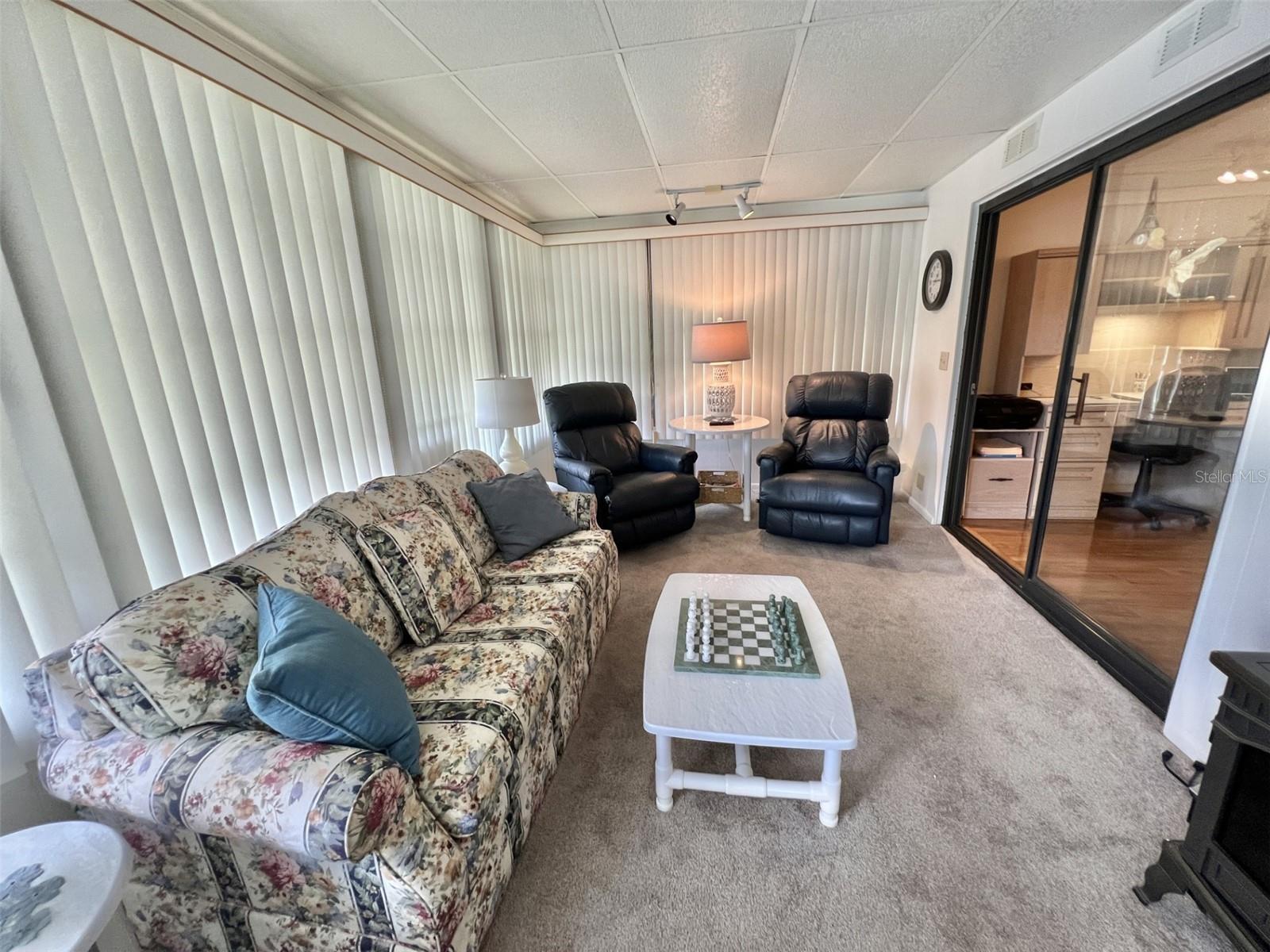 Image 5 of 74 For 175 Hibiscus Way