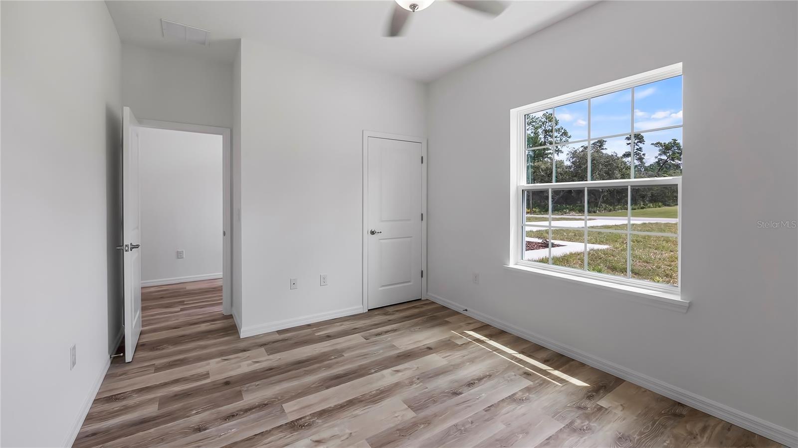 Image 18 of 25 For 24912 Jefferson Street