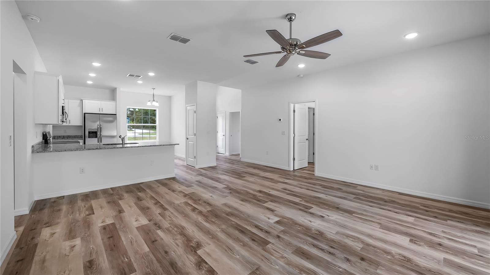 Image 6 of 25 For 24912 Jefferson Street