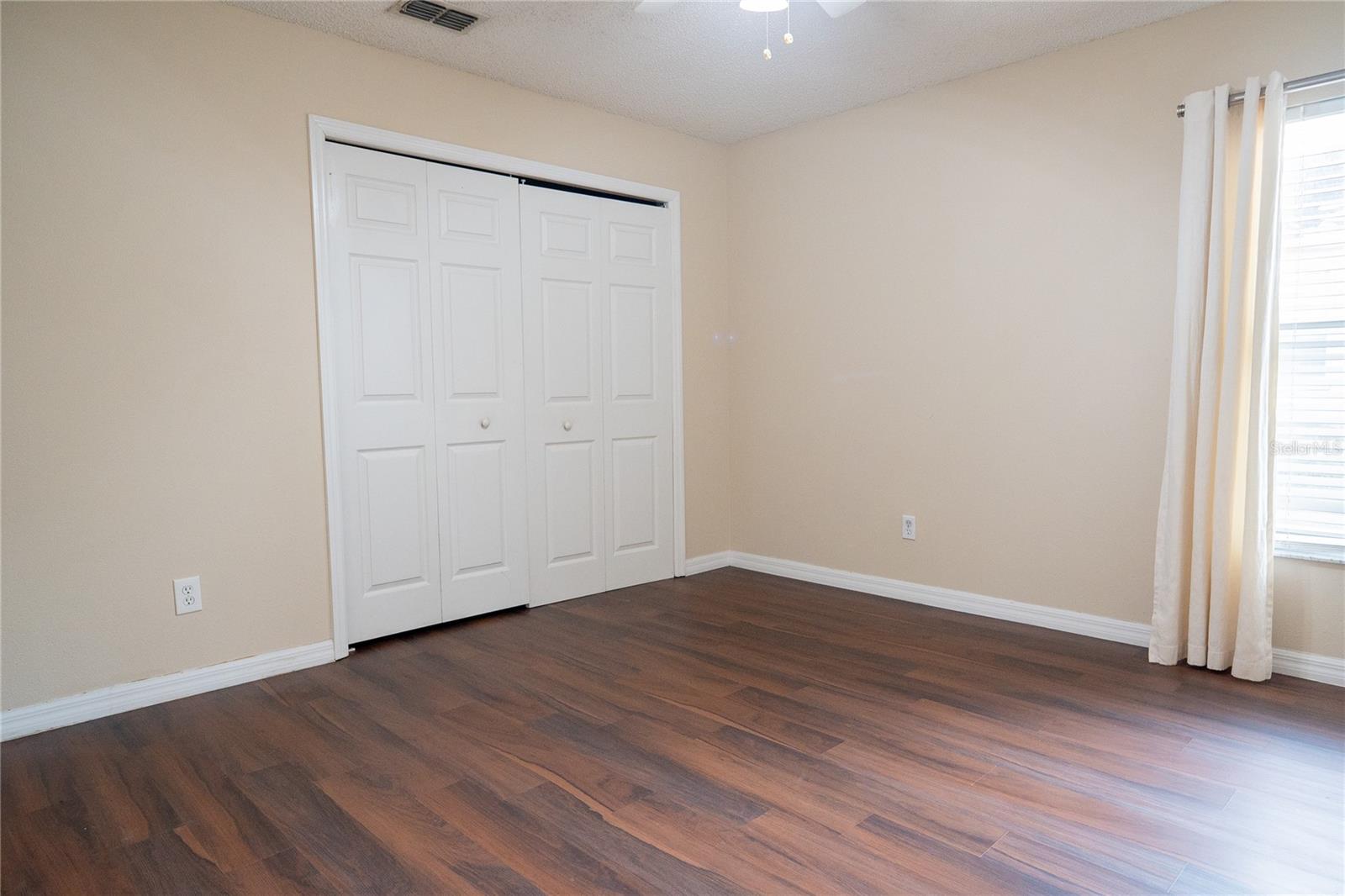 Image 33 of 47 For 1836 Ridge Valley Street