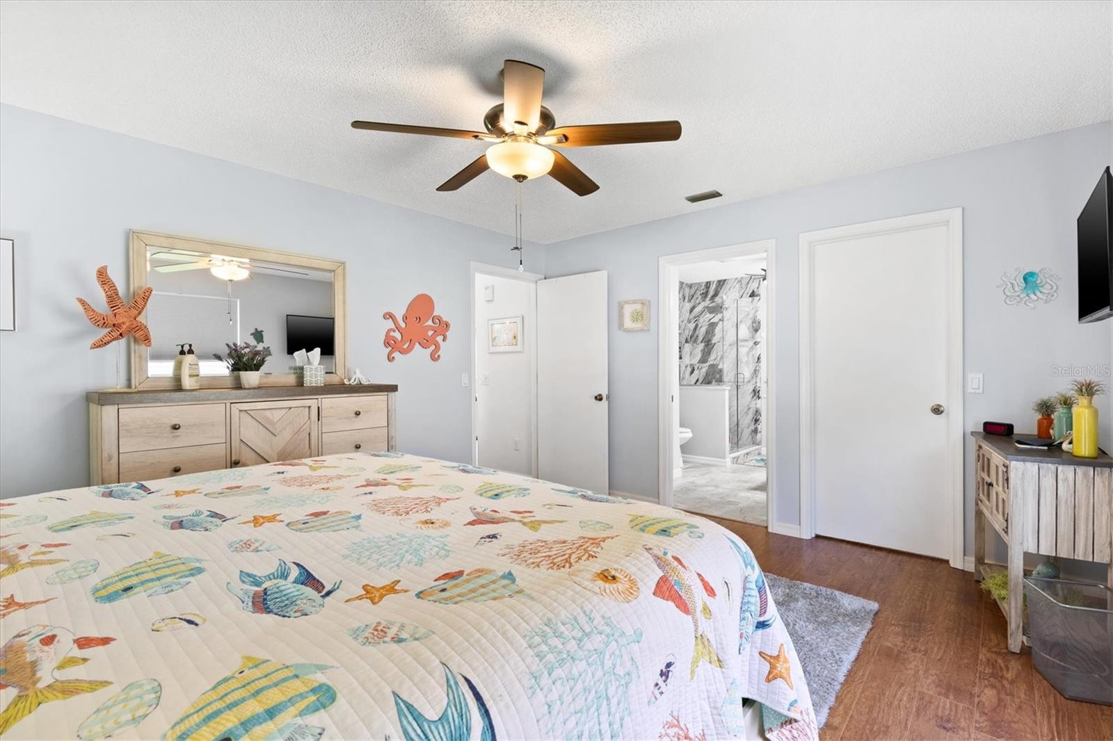 Image 17 of 37 For 612 Lisbon Lane